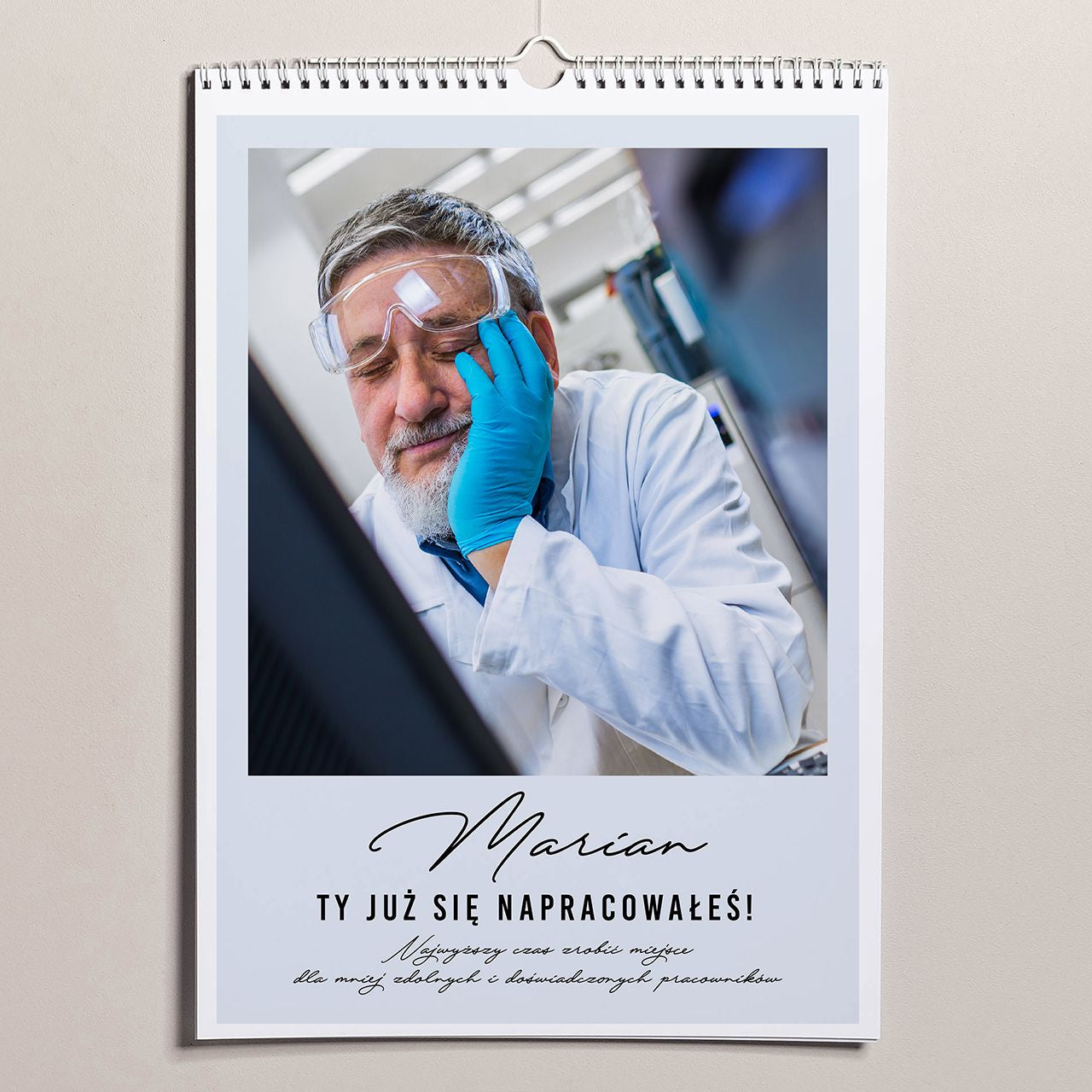 Kalendarz personalizowany dla emeryta ze zdjęciami