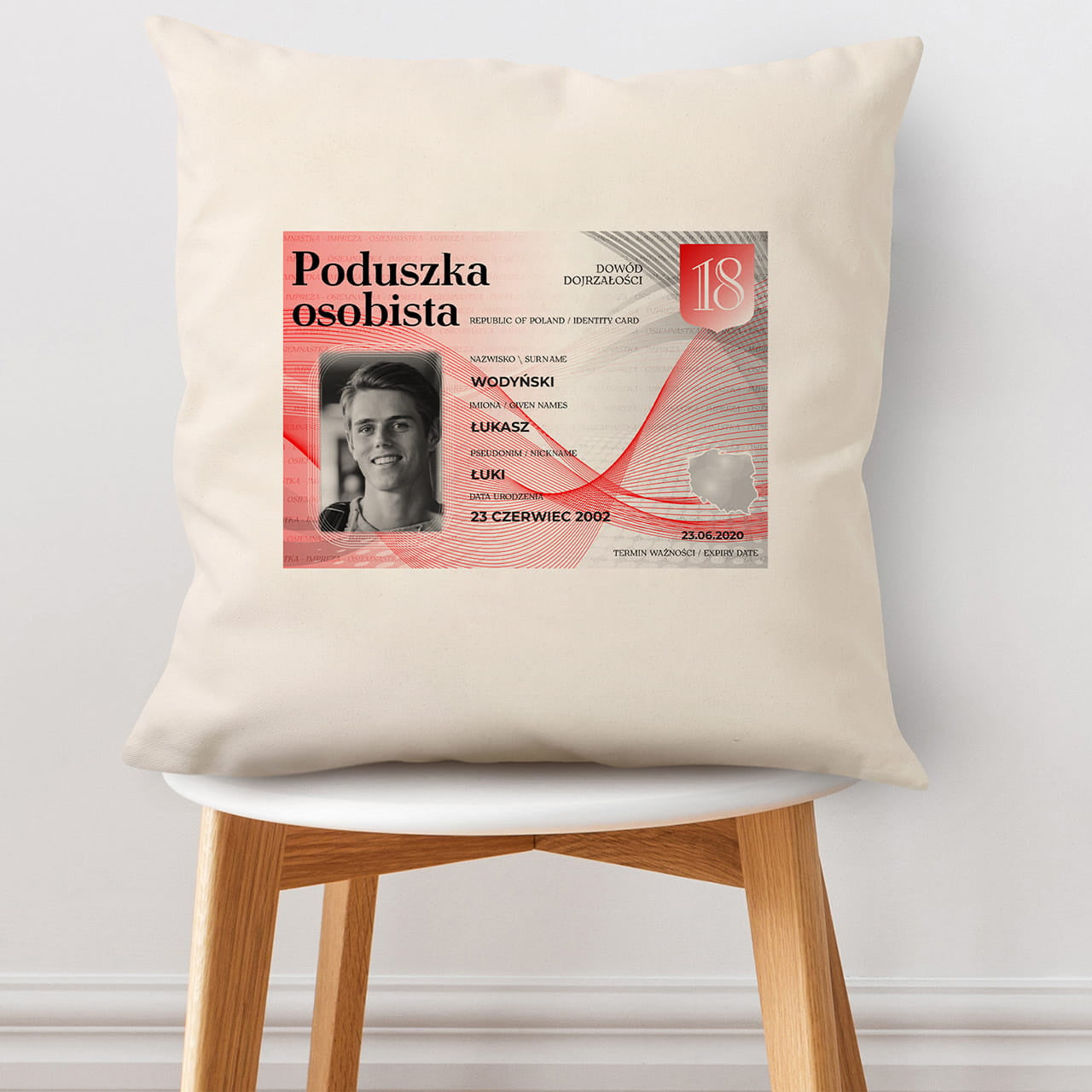 Poduszka na 18 urodziny poduszka na 18 urodziny prezent na 18 poduszka dowód