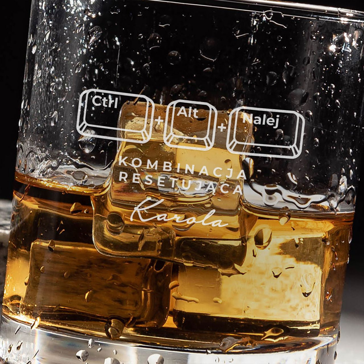 Grawerowana szklanka do whisky - prezent dla programisty