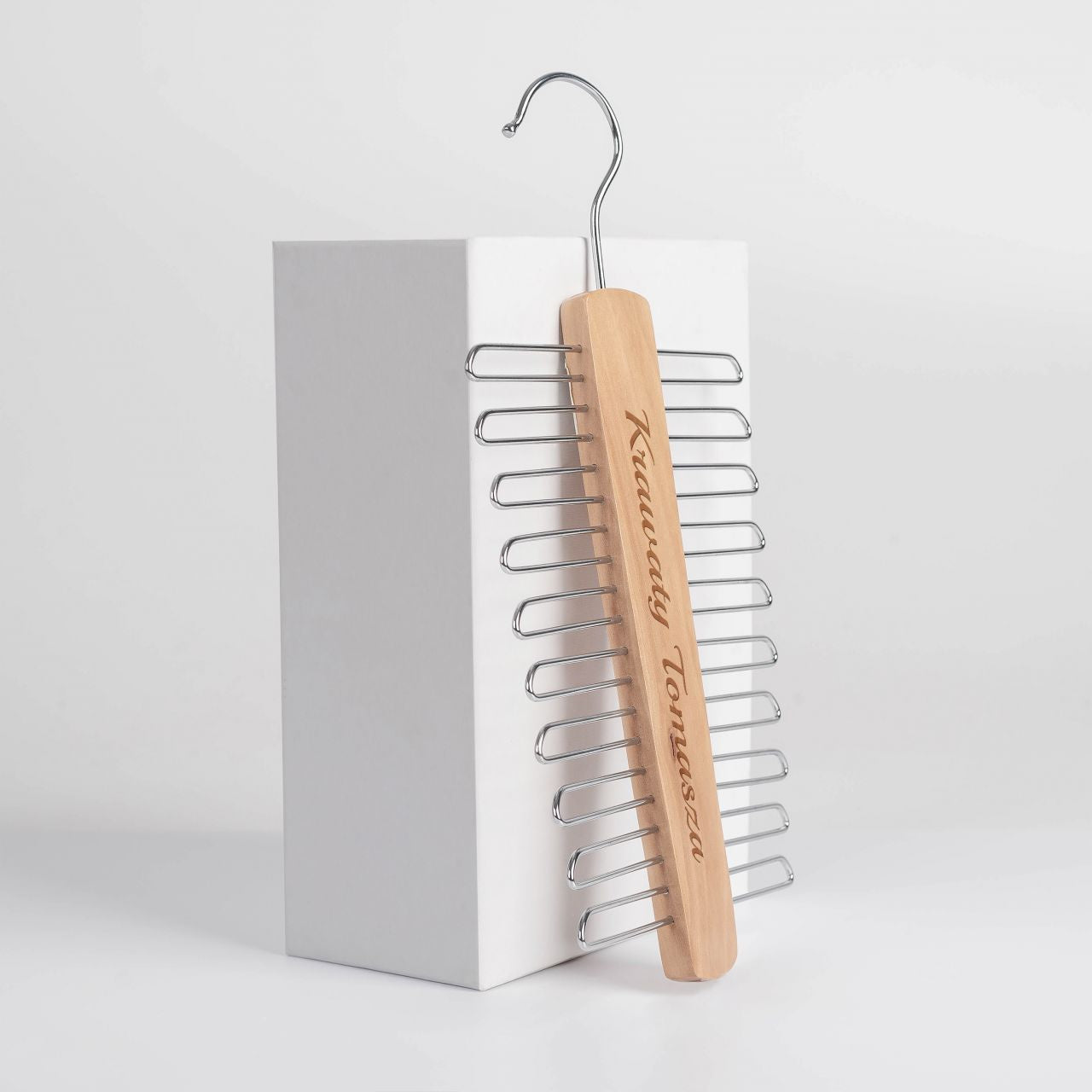 Grawerowany wieszak na krawaty dla męża prezent dla męża wieszak do krawatów wieszak z grawerem