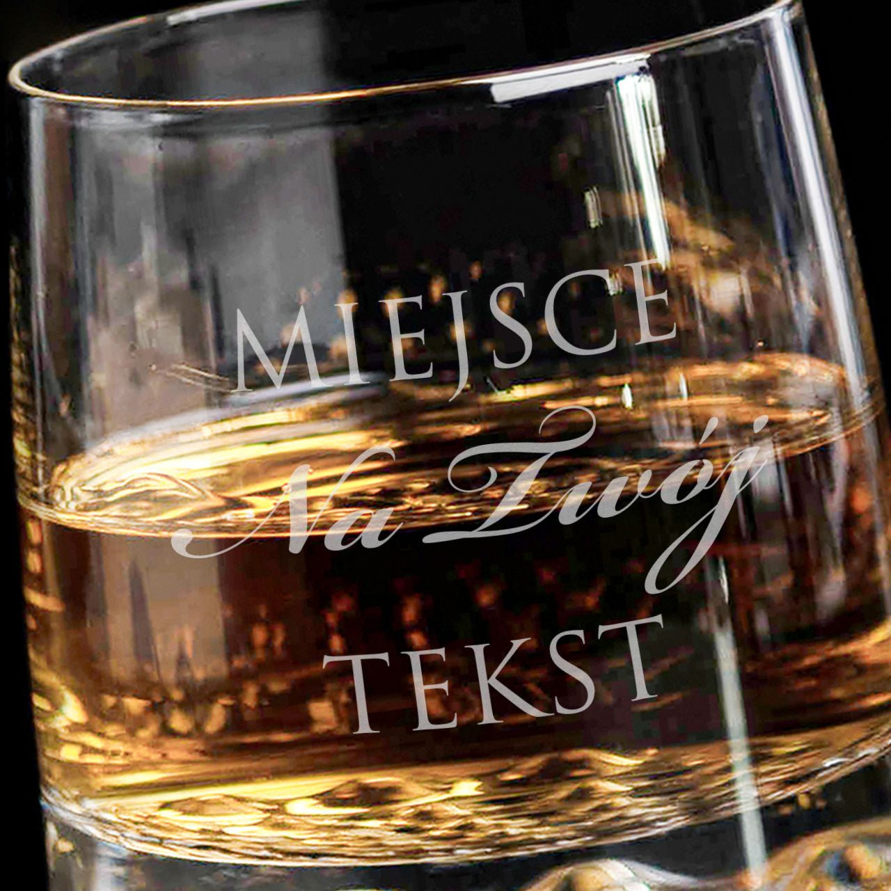 Grawerowana szklanka do whisky z własnym grawerem