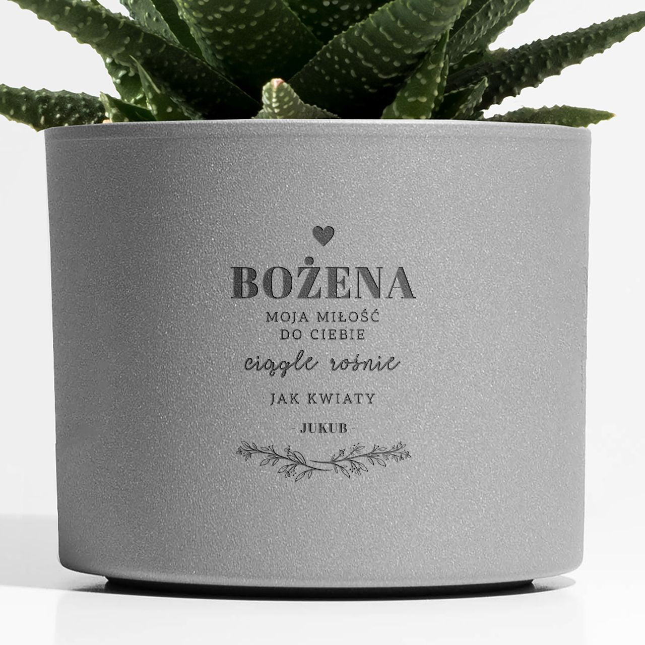 Grawerowana doniczka na walentynki - miłość rośnie jak kwiaty