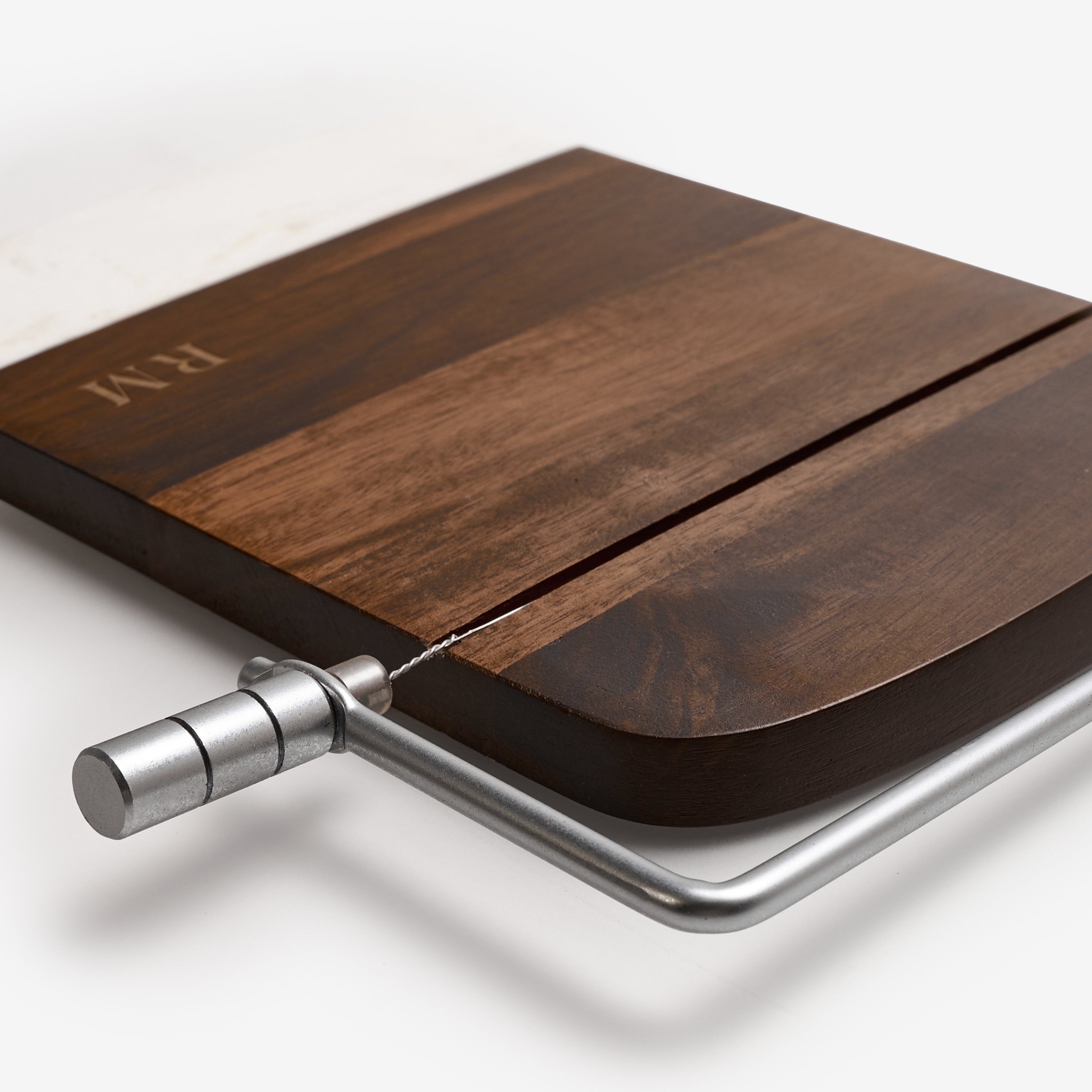 Grawerowana deska do sera na prezent do kuchni - inicjały deska do serów prezent dla kucharza drewniana deska