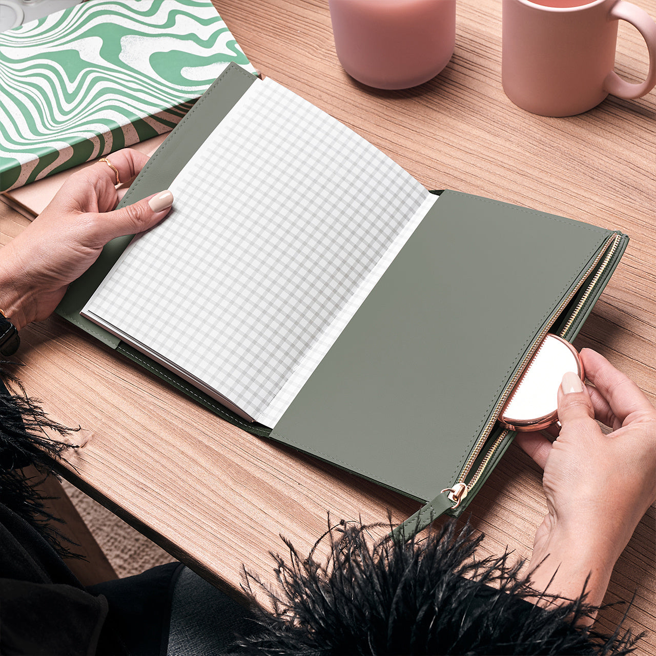 Personalizowany notes na zamek z grawerem SZYCHA notes personalizowany prezent dla niego prezent dla kolegi z pracy