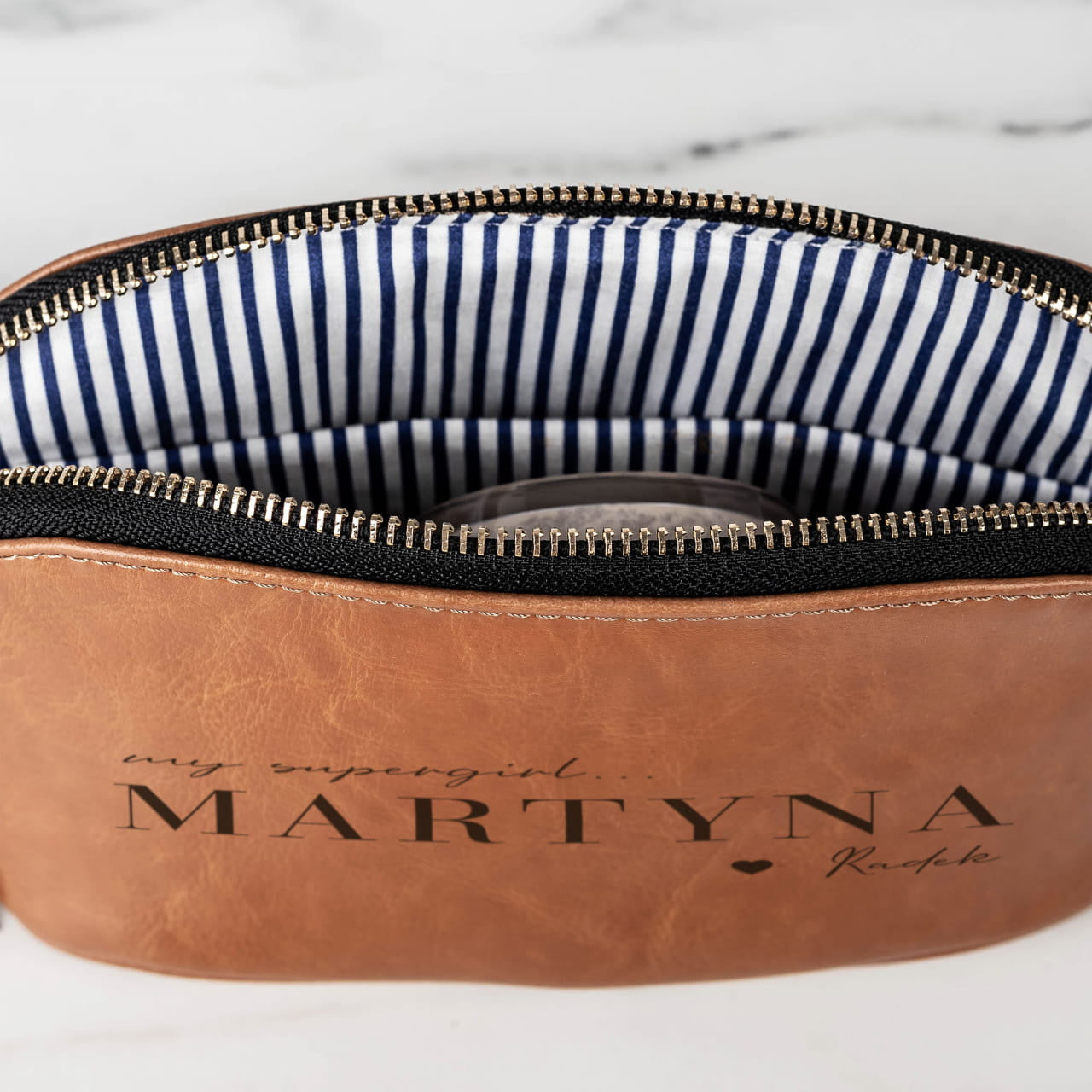 Kosmetyczka damska- prezent na rocznicę dla dziewczyny prezent dla dziewczyny na rocznicę skórzana kosmetyczka