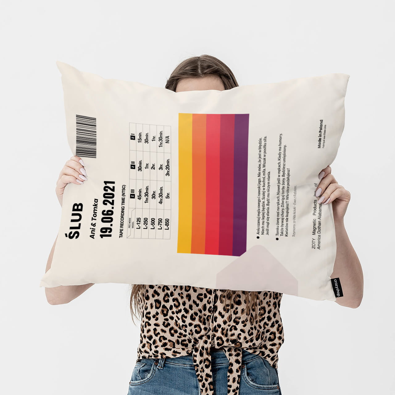 poduszka dekoracyjna na prezent ślubny - kaseta vhs prezent na ślub prezent dla pary młodej
