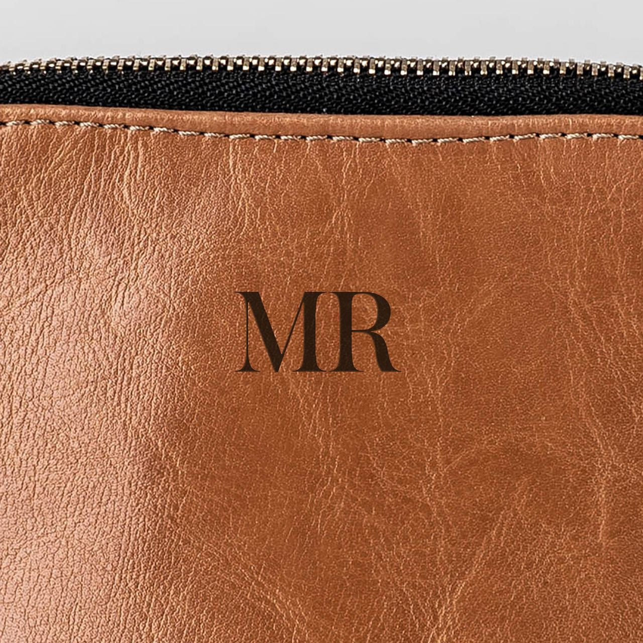 Skórzana kosmetyczka damska - Inicjały - elegancki prezent dla kobiety prezent na dzień kobiet kosmetyczka skórzana