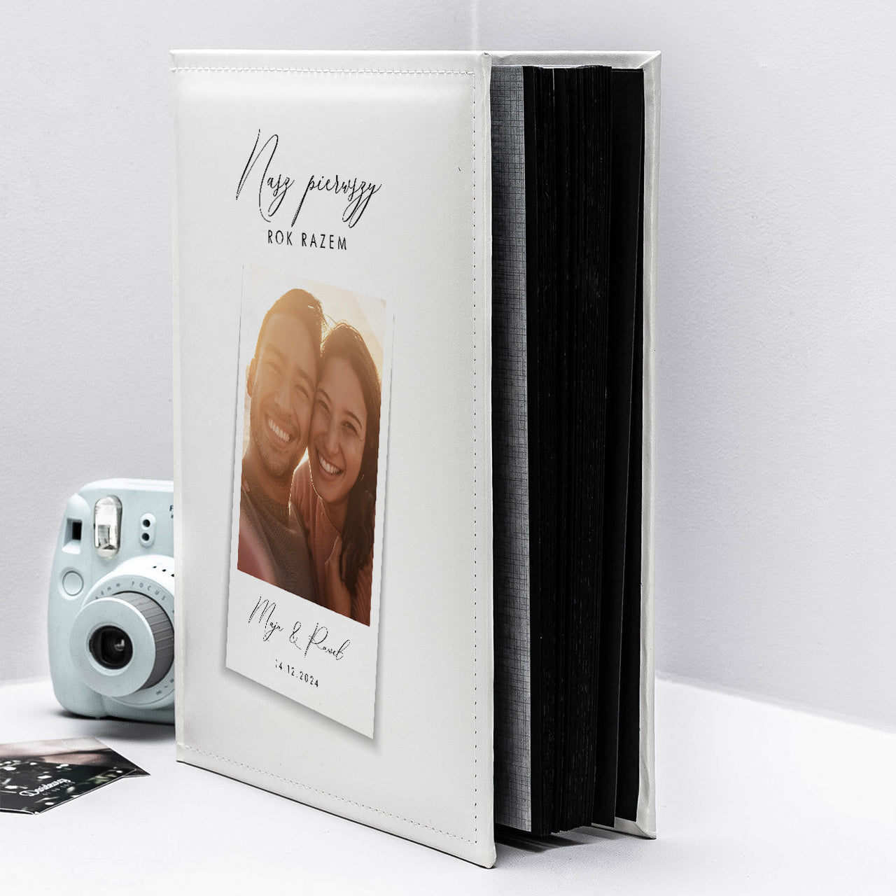 Album na zdjęcia wklejane - prezent na pierwszą rocznicę związku
