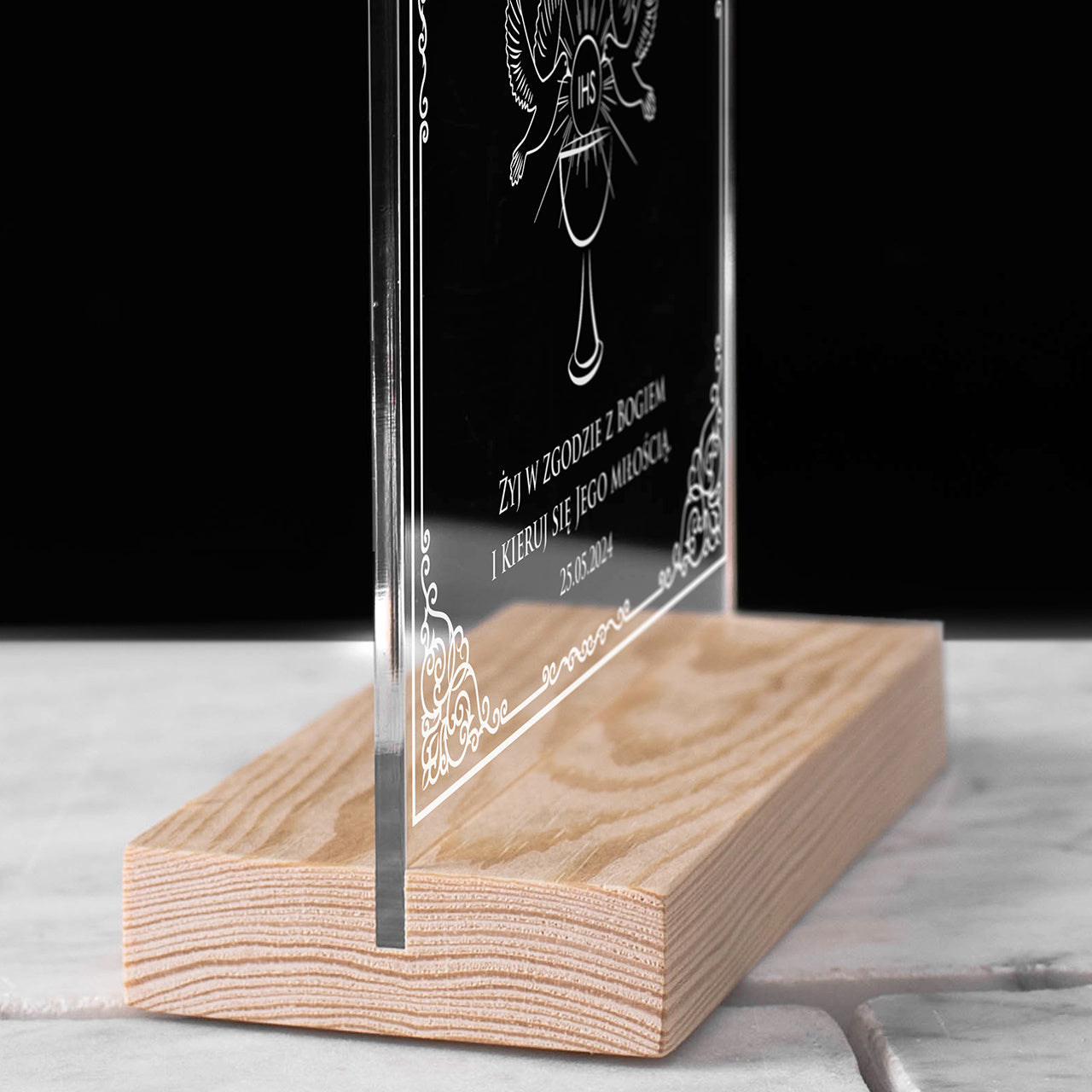 Personalizowana statuetka na pamiątkę Pierwszej Komunii Świętej statuetka na komunię pamiątka komunijna