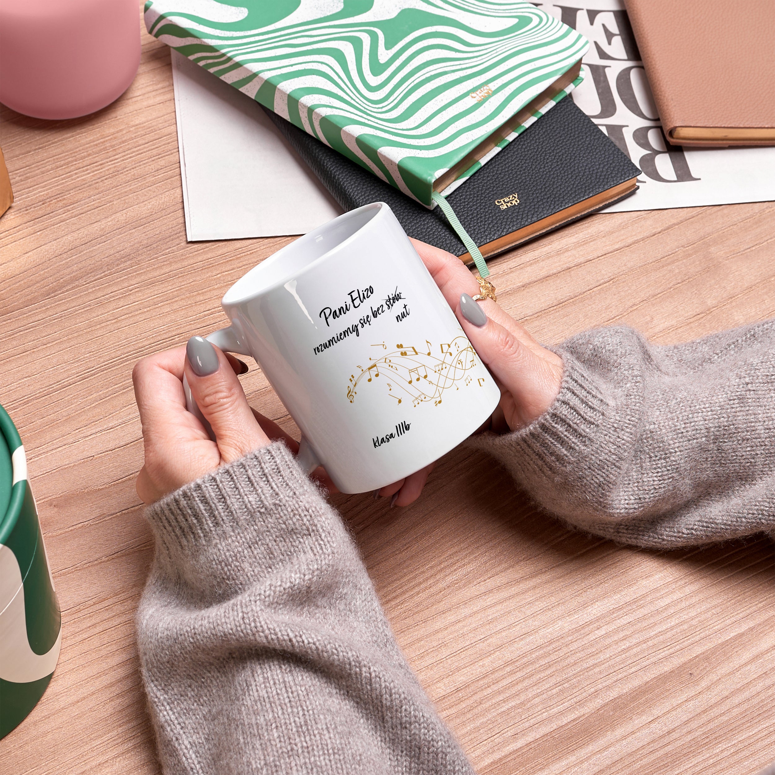 Kubek dla nauczyciela muzyki - Rozumiemy Się Bez Nut prezent na dzień nauczyciela personalizowany kubek