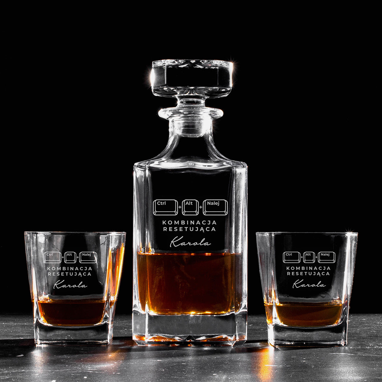 Zestaw karafka i szklanki do whisky - prezent dla programisty