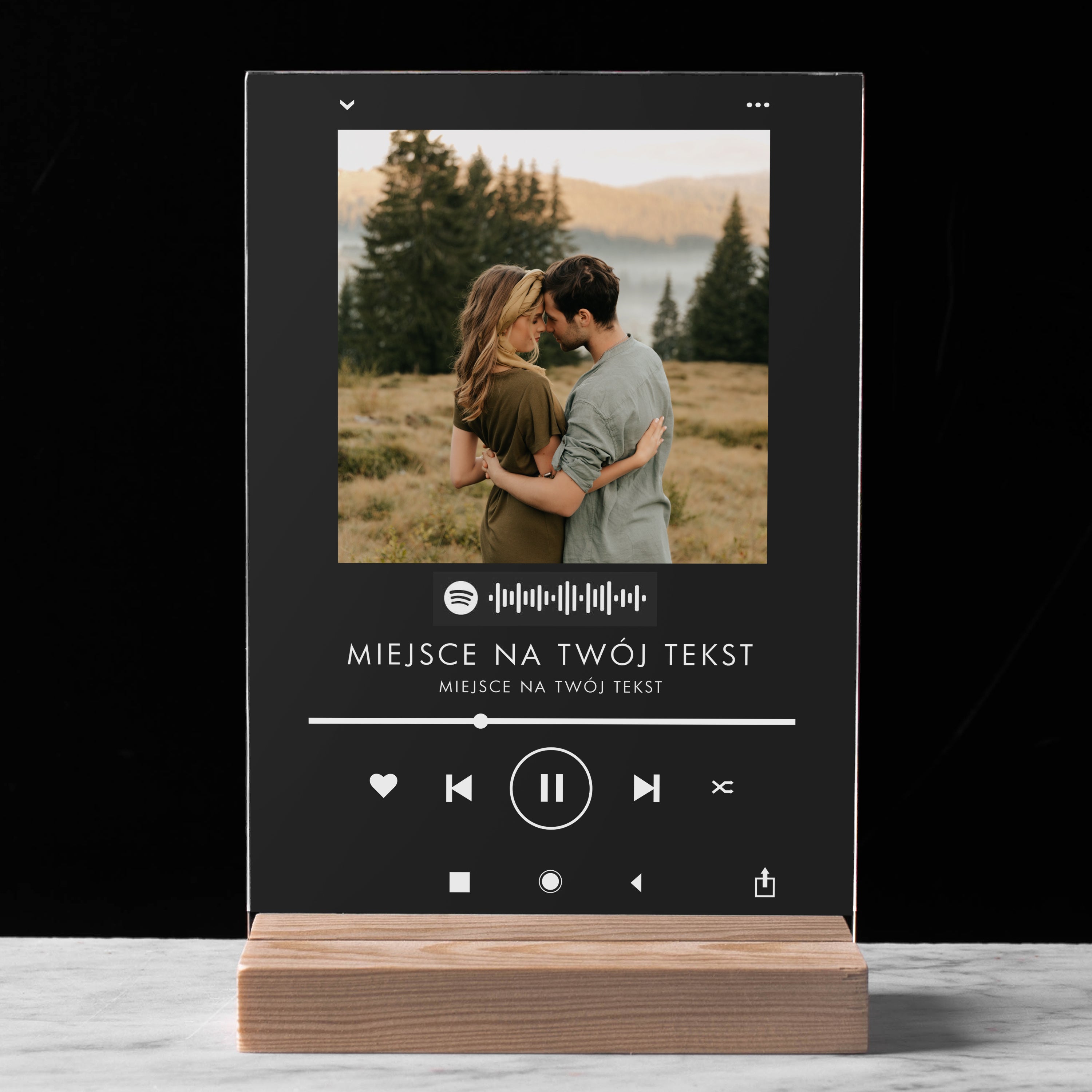 Statuetka ze zdjęciem i kodem piosenki - prezent na Walentynki statuetka na walentynki prezent dla pary