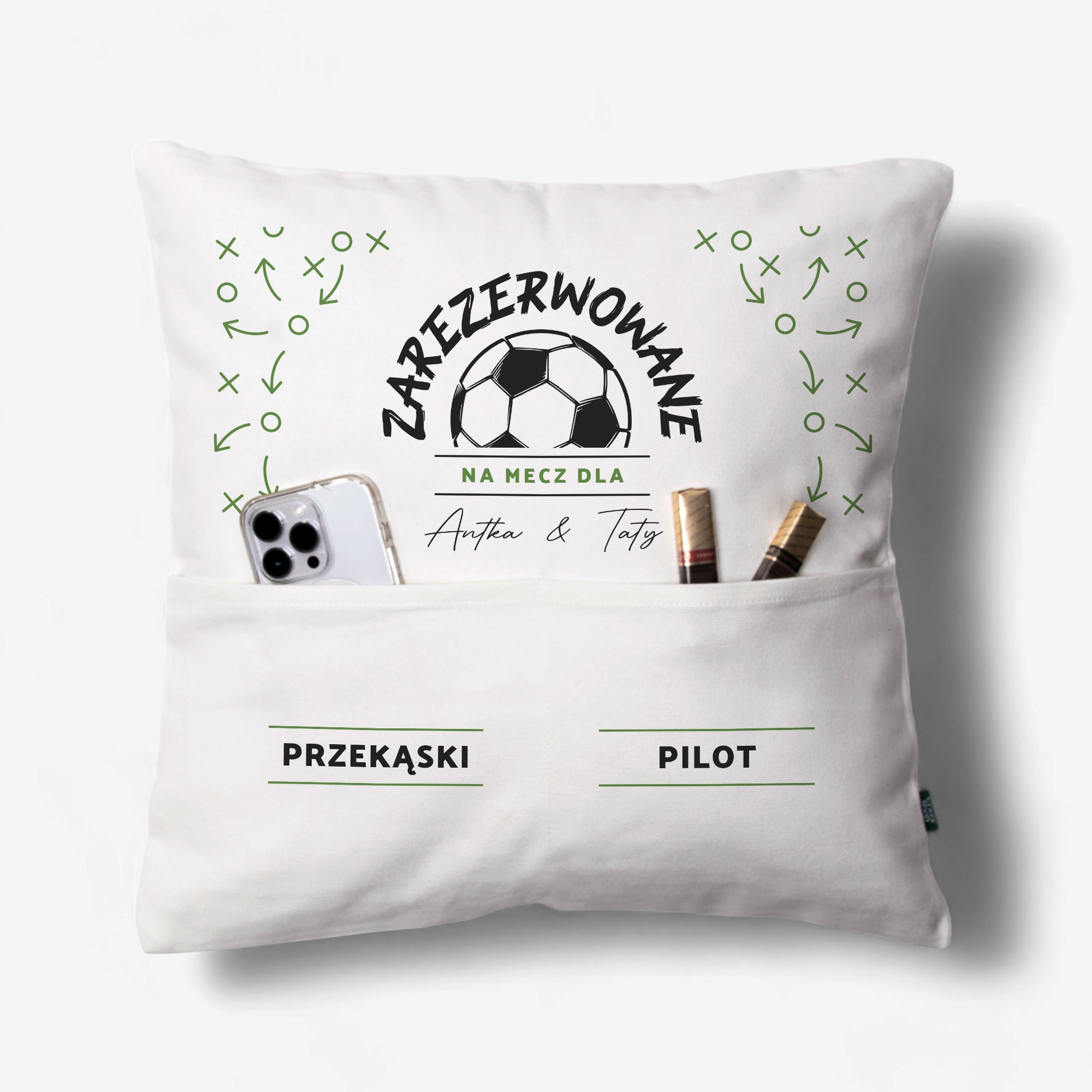 Poduszka z kieszeniami na prezent dla kibica