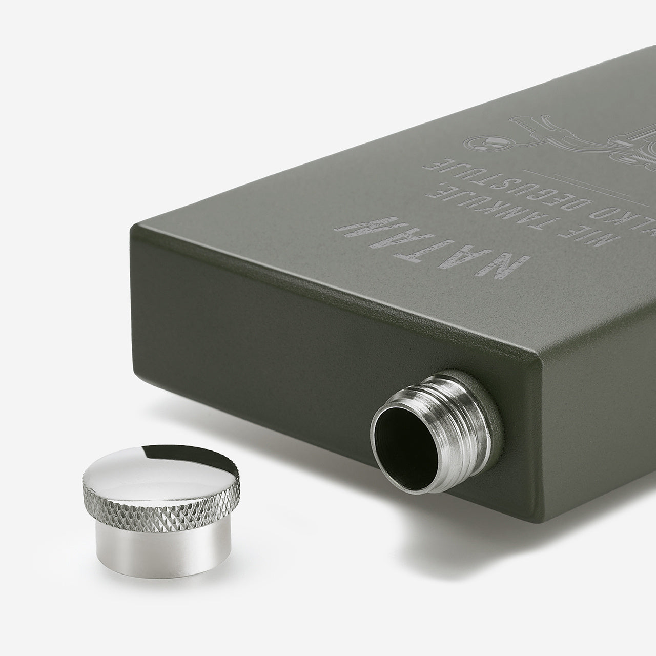 Duża piersiówka na prezent dla harleyowca piersiówka z grawerem dla motocyklisty prezent dla faceta