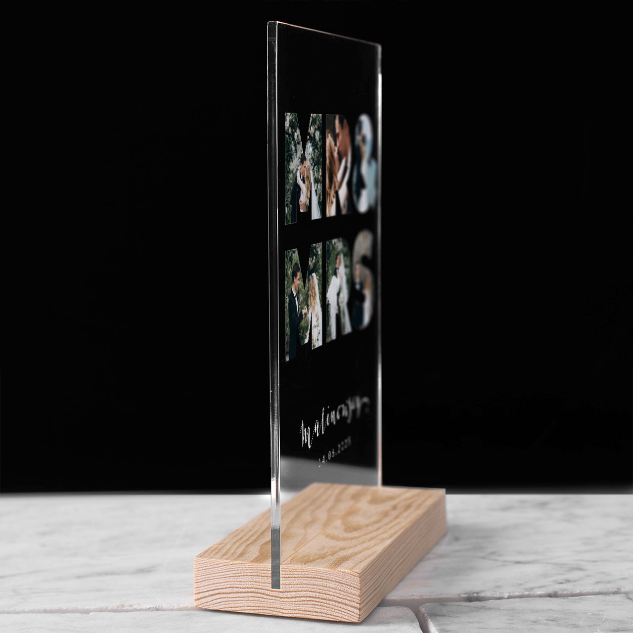 Personalizowana statuetka dla pary młodej - Mr & Mrs