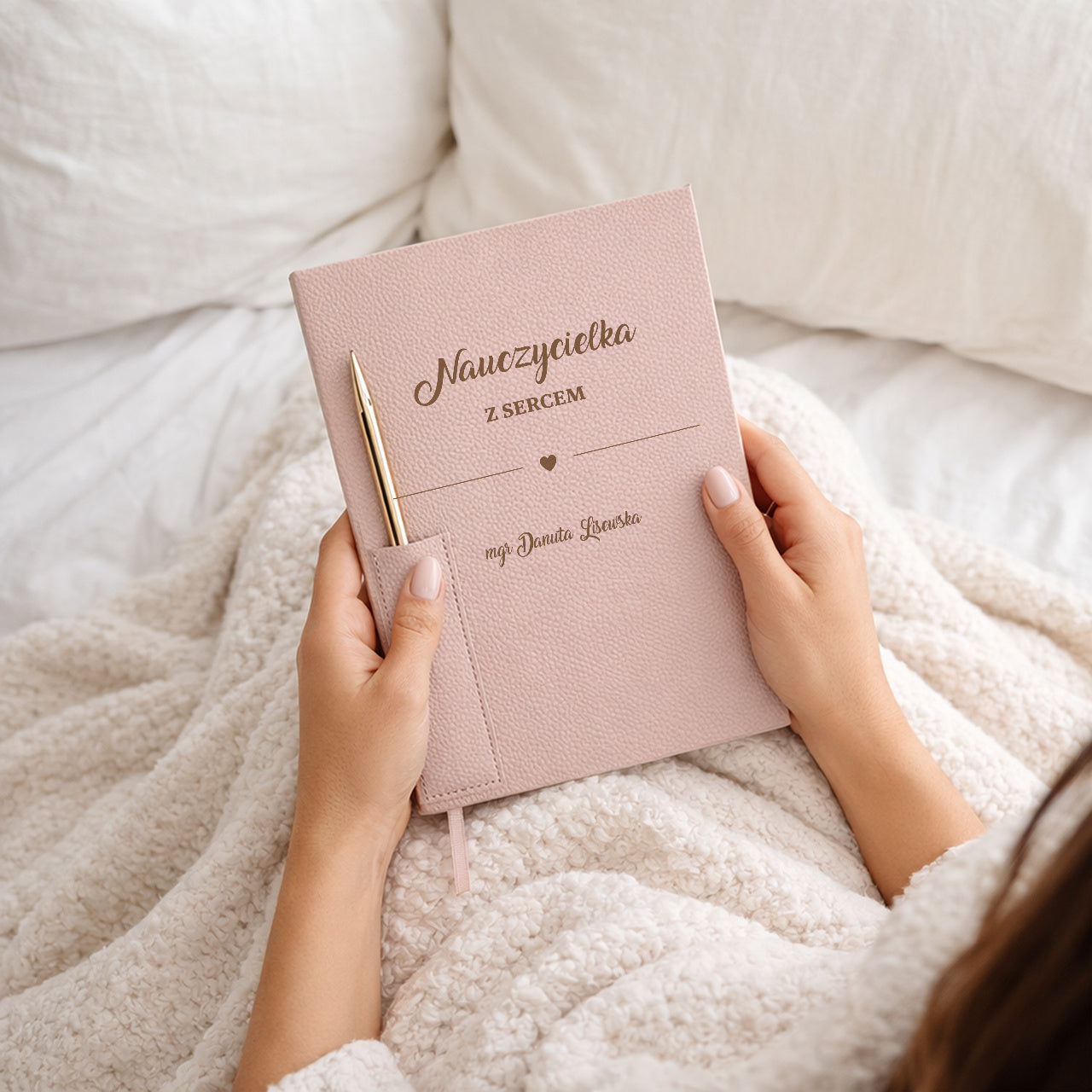 Grawerowany planner dla nauczycielki od uczniów personalizowany prezent dla nauczyciela