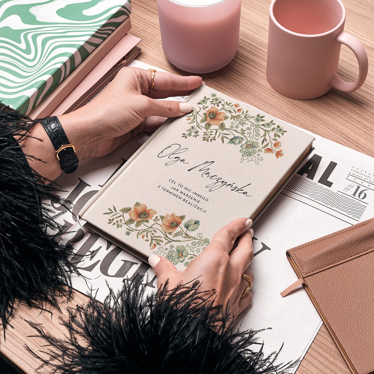 Planner książkowy personalizowany - prezent dla przyjaciółki na urodziny