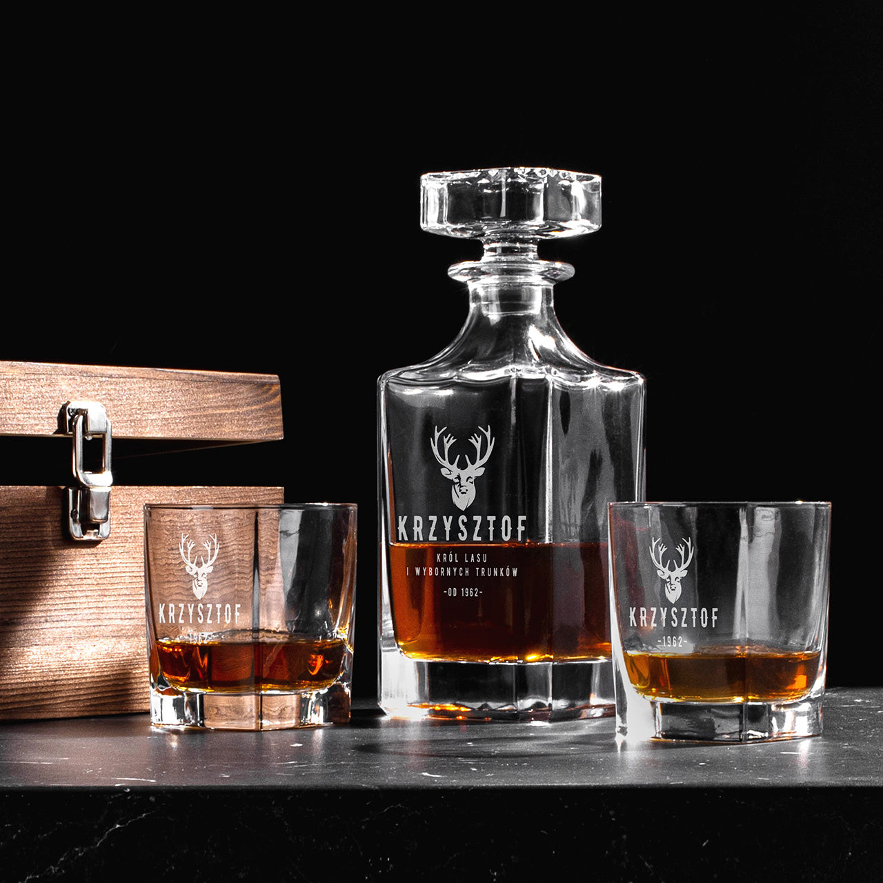 Karafka i szklanki do whisky - prezent dla myśliwego na urodziny