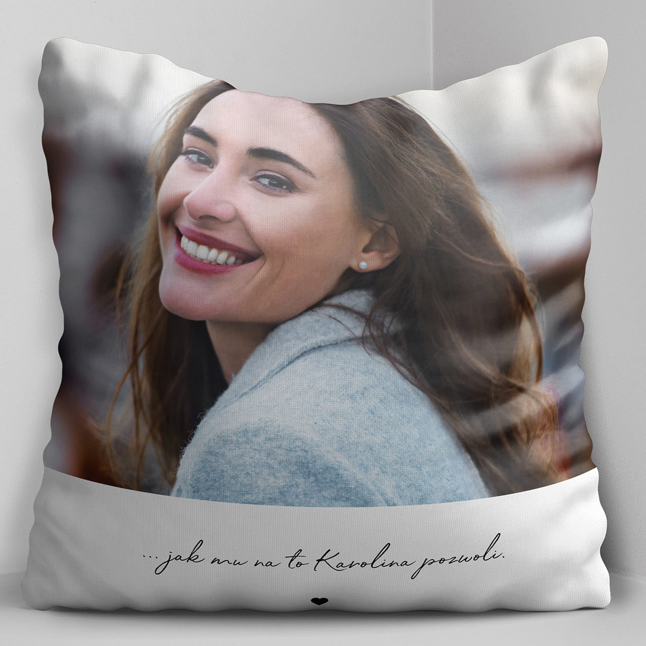 Poduszka personalizowana - prezent z okazji rocznicy związku