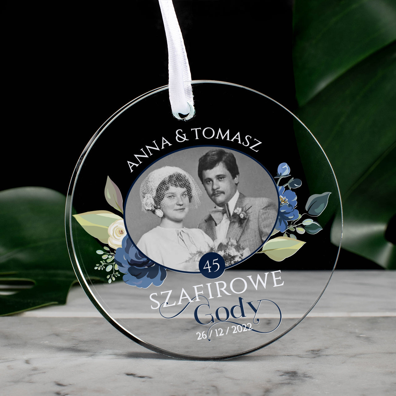 Personalizowana zawieszka ze szkła - upominek na szafirowe gody