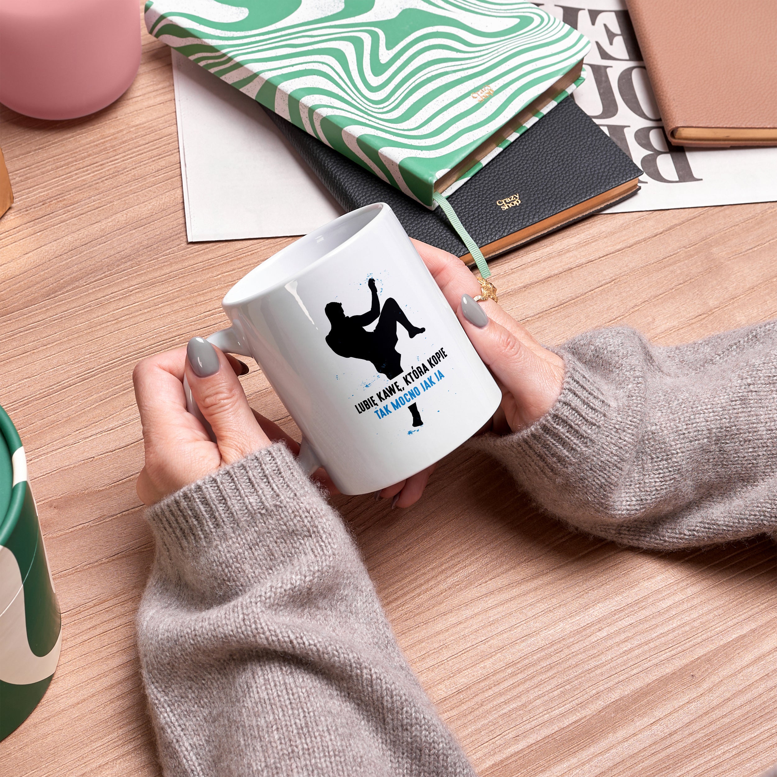 Personalizowany kubek - Kawa Która Kopie - prezent dla kickboxera