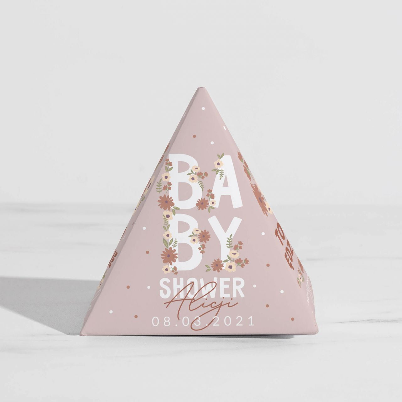 Personalizowana kula kąpielowa - upominek dla gości na Baby Shower dziewczynki