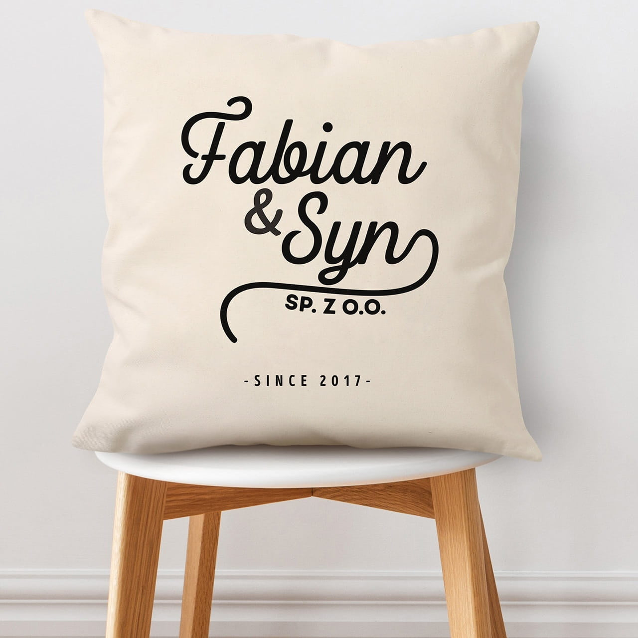 Poduszka na prezent z okazji narodzin syna prezent na narodziny dziecka personalizowana poduszka