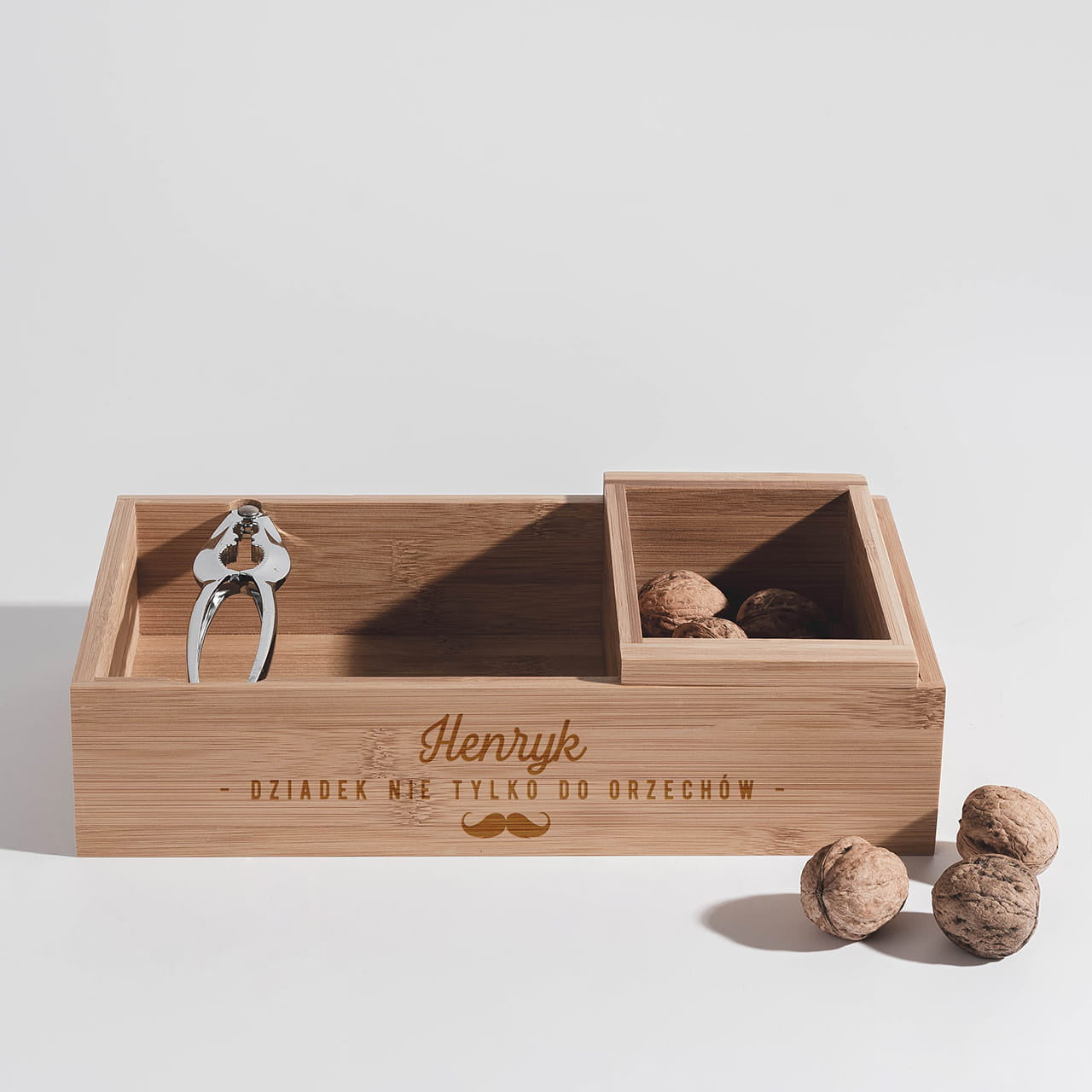 Dziadek do orzechów z pojemnikami - prezent dla dziadka personalizowany dziadek do orzechów