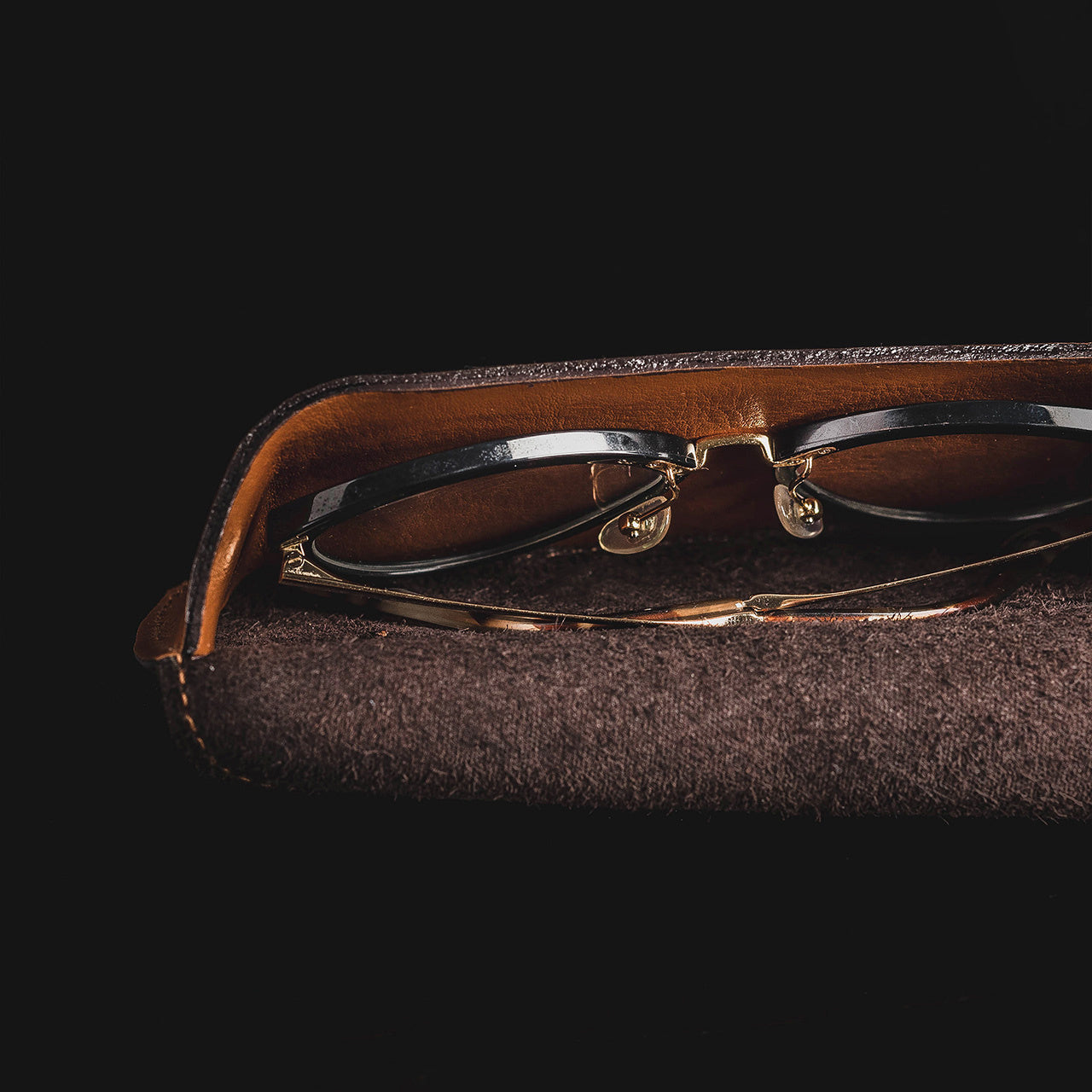 Eleganckie etui do okularów - prezent dla nauczycielki
