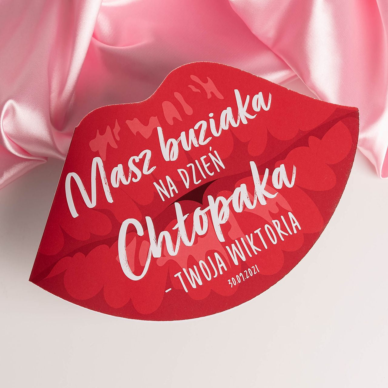 Personalizowana duża kartka na Dzień Chłopaka – buziak prezent na Dzień Chłopaka prezent dla chłopaka kartka xxl 