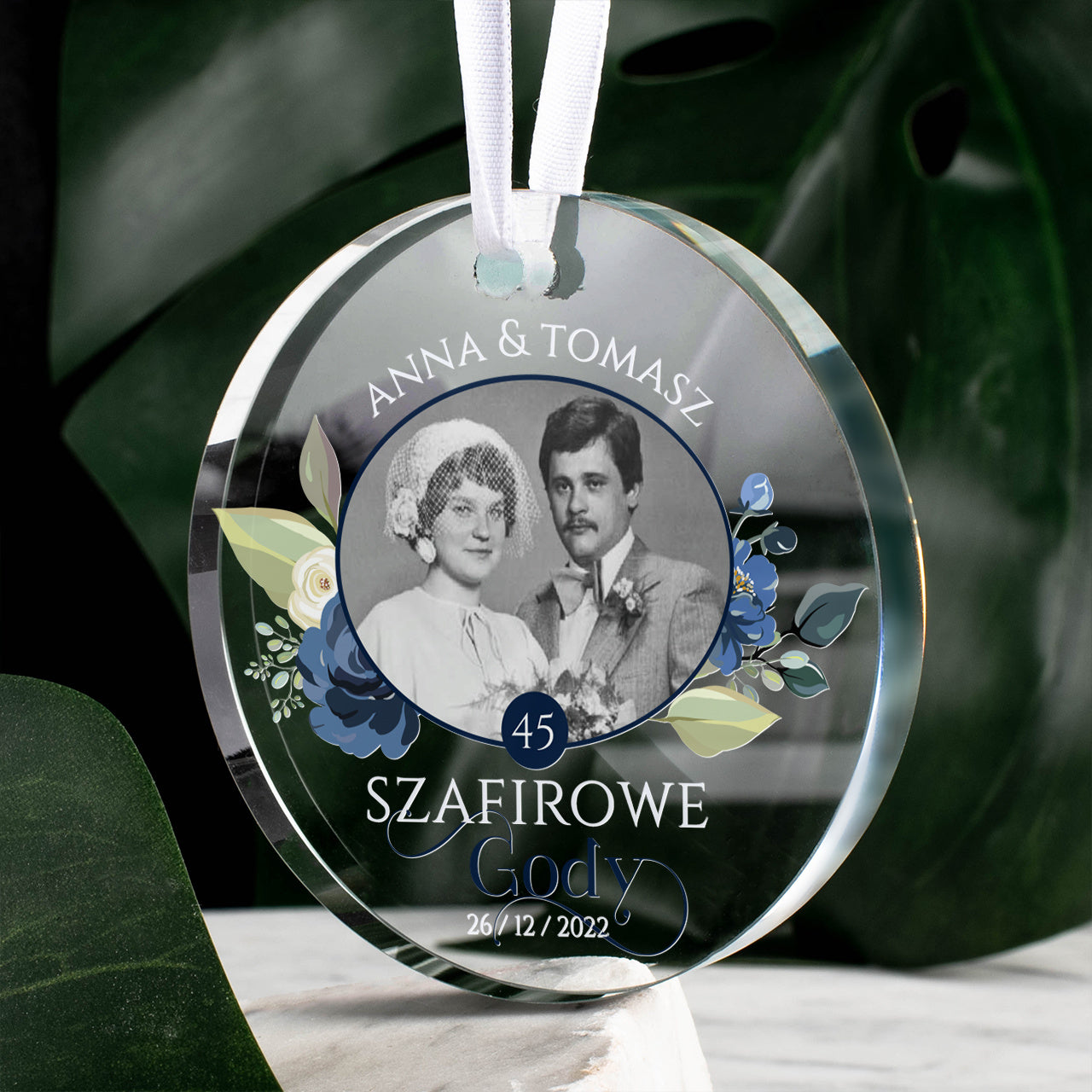 Personalizowana zawieszka ze szkła - upominek na szafirowe gody