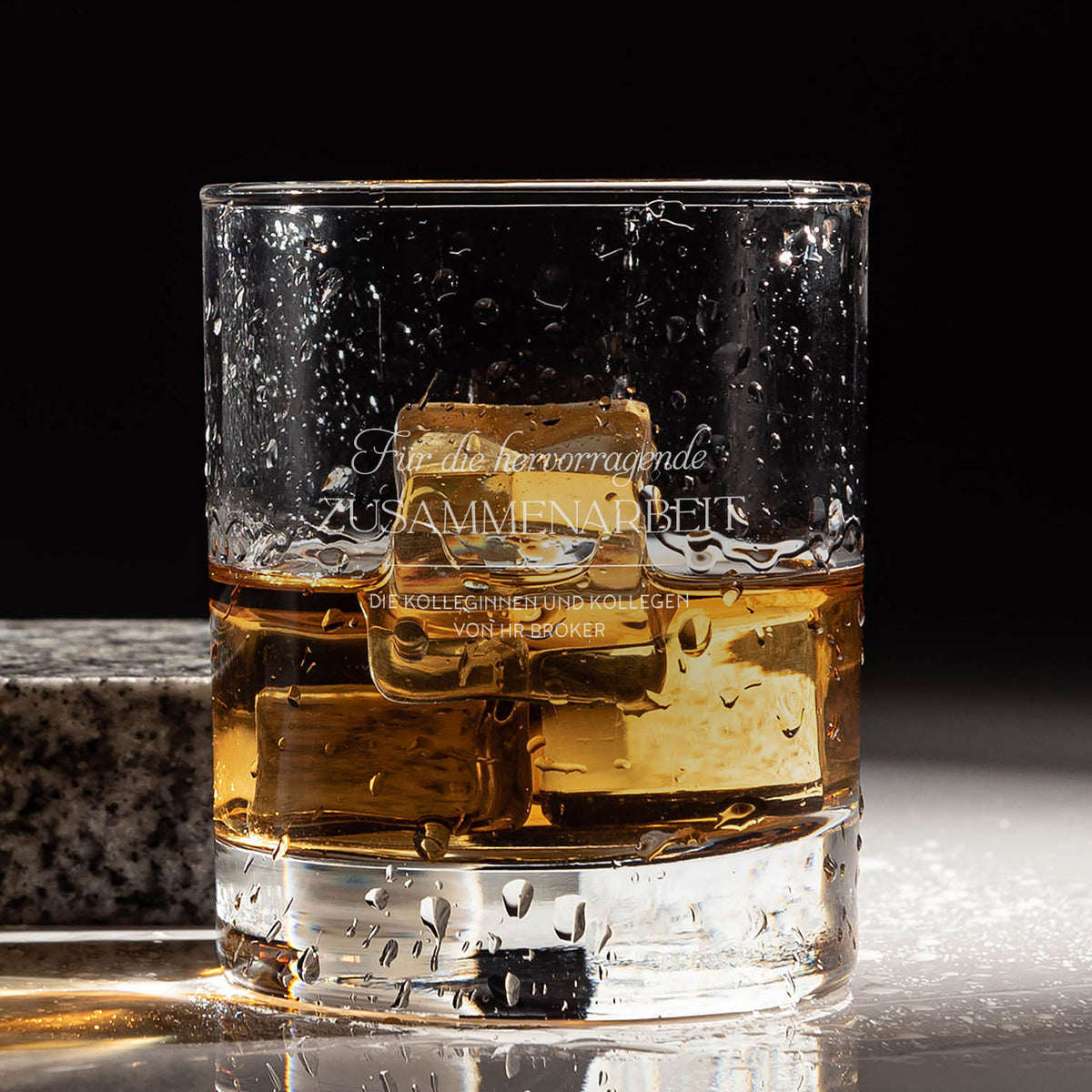 Whiskyglas mit Gravur ABSCHIEDSGESCHENK FÜR EINEN KOLLEGEN