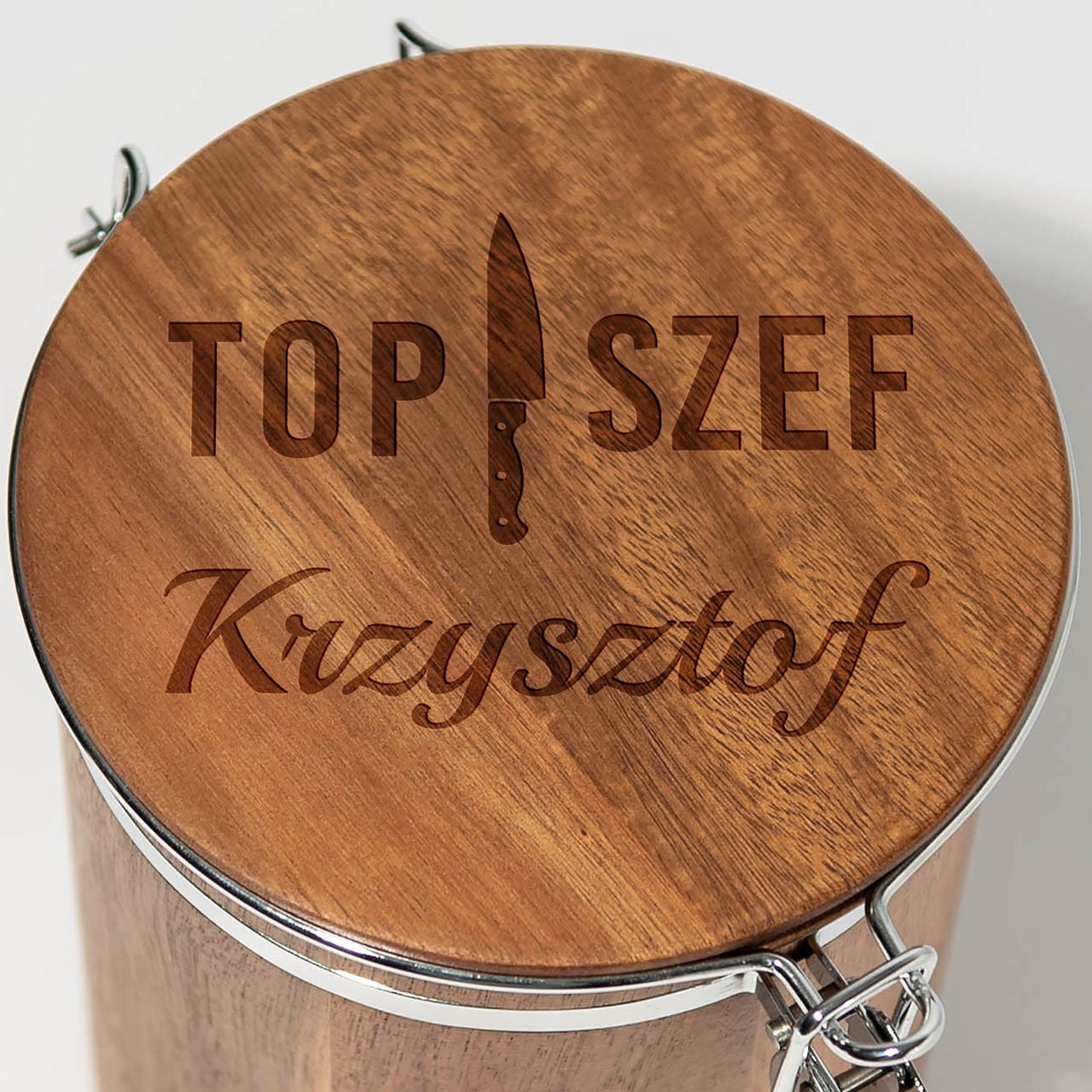 Grawerowana puszka na ciastka