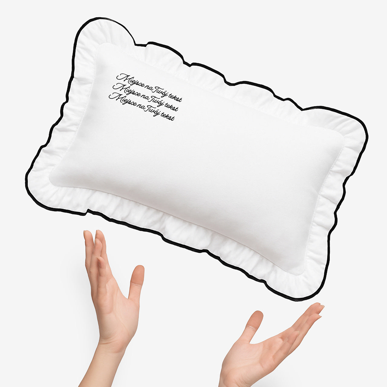 Haftowana poduszka dekoracyjna - personalizowana