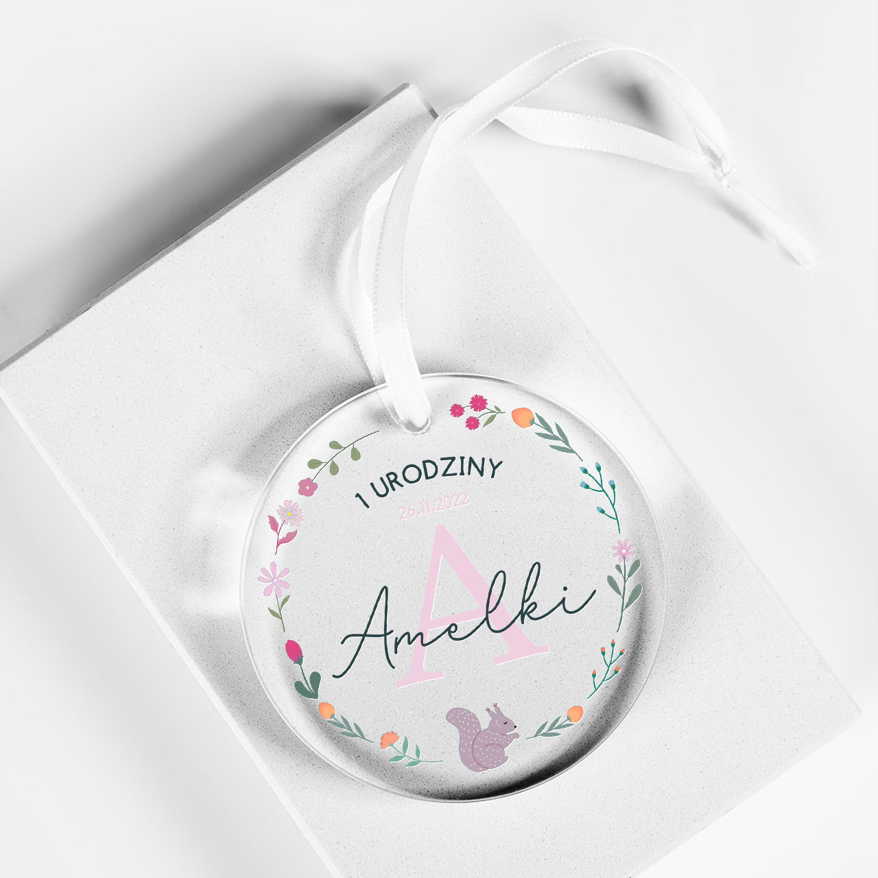 Personalizowana szklana zawieszka - upominek na roczek dla dziewczynki