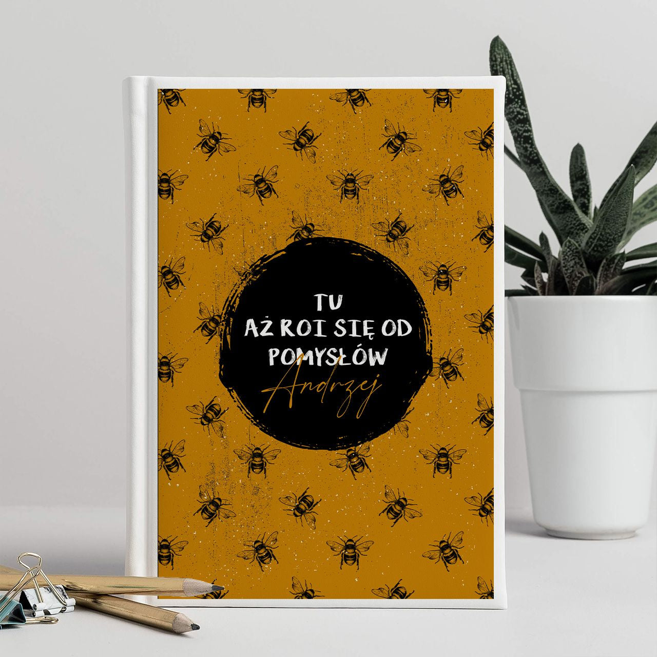 Personalizowany kalendarz dla pszczelarza