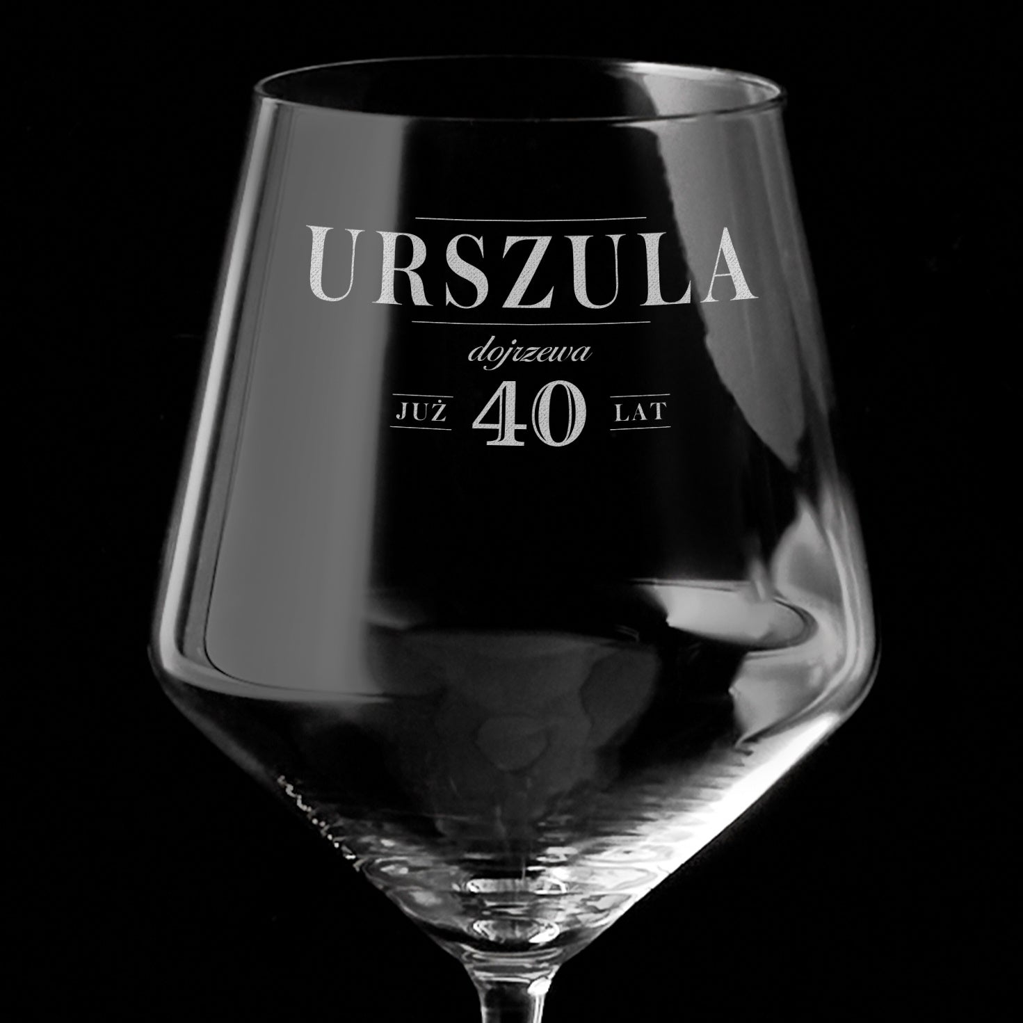 Personalizowany kieliszek do wina - prezent na 40 urodziny dla kobiety grawerowany kieliszek do wina