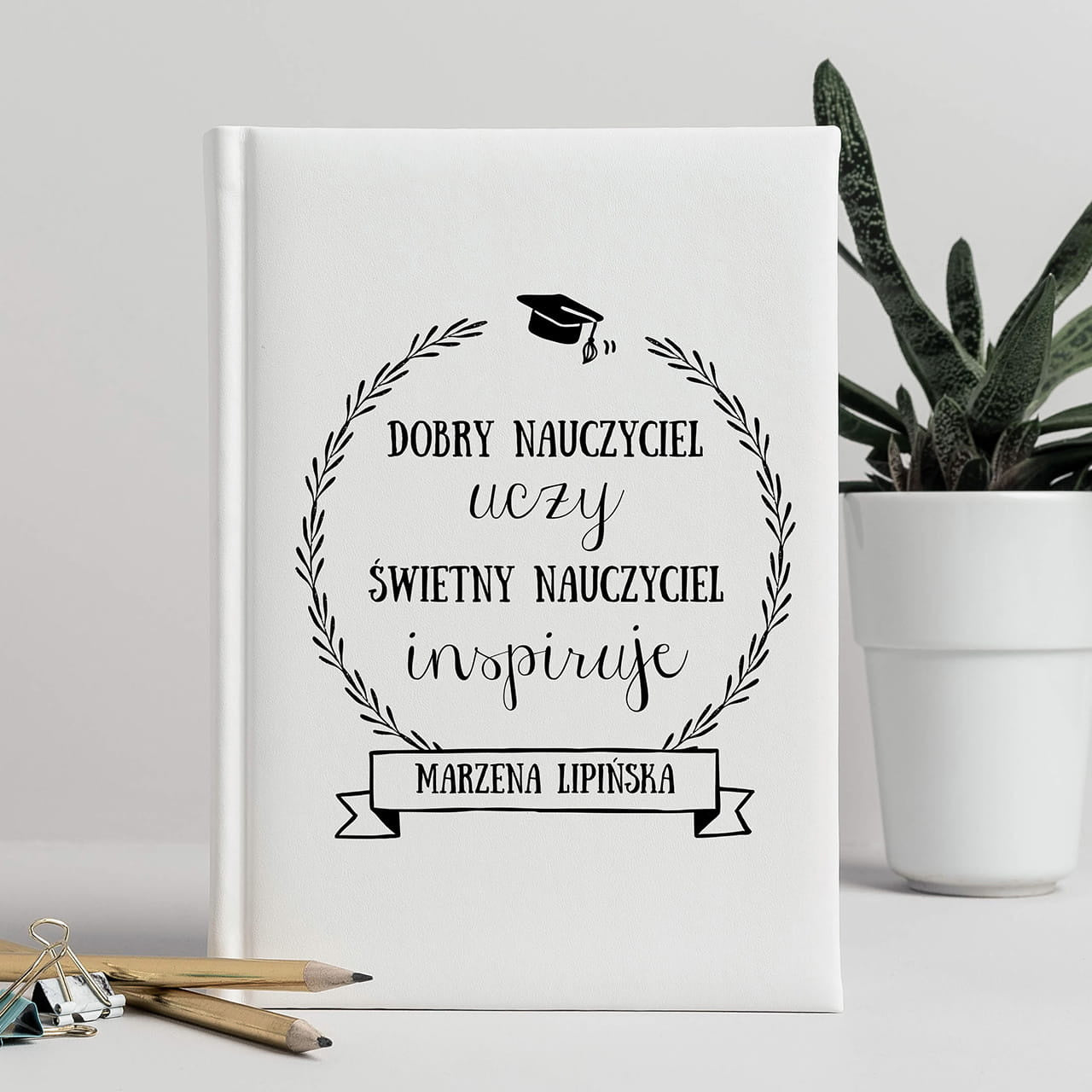 Kalendarz z personalizacją dla nauczyciela na koniec roku