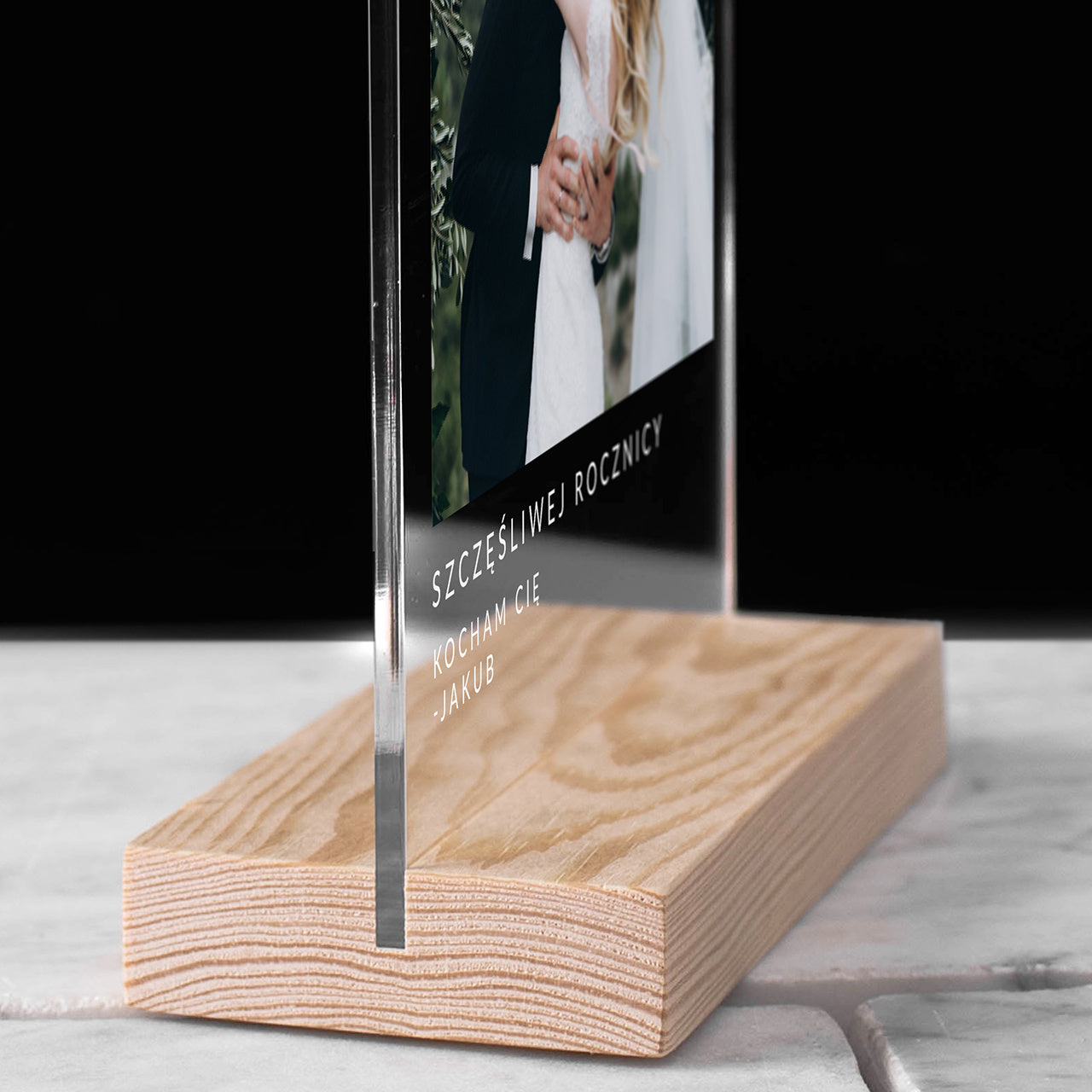 Statuetka na zdjęciem - prezent dla żony na rocznicę