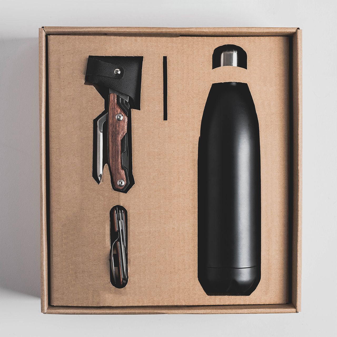 Survival box na prezent dla chłopaka na rocznicę