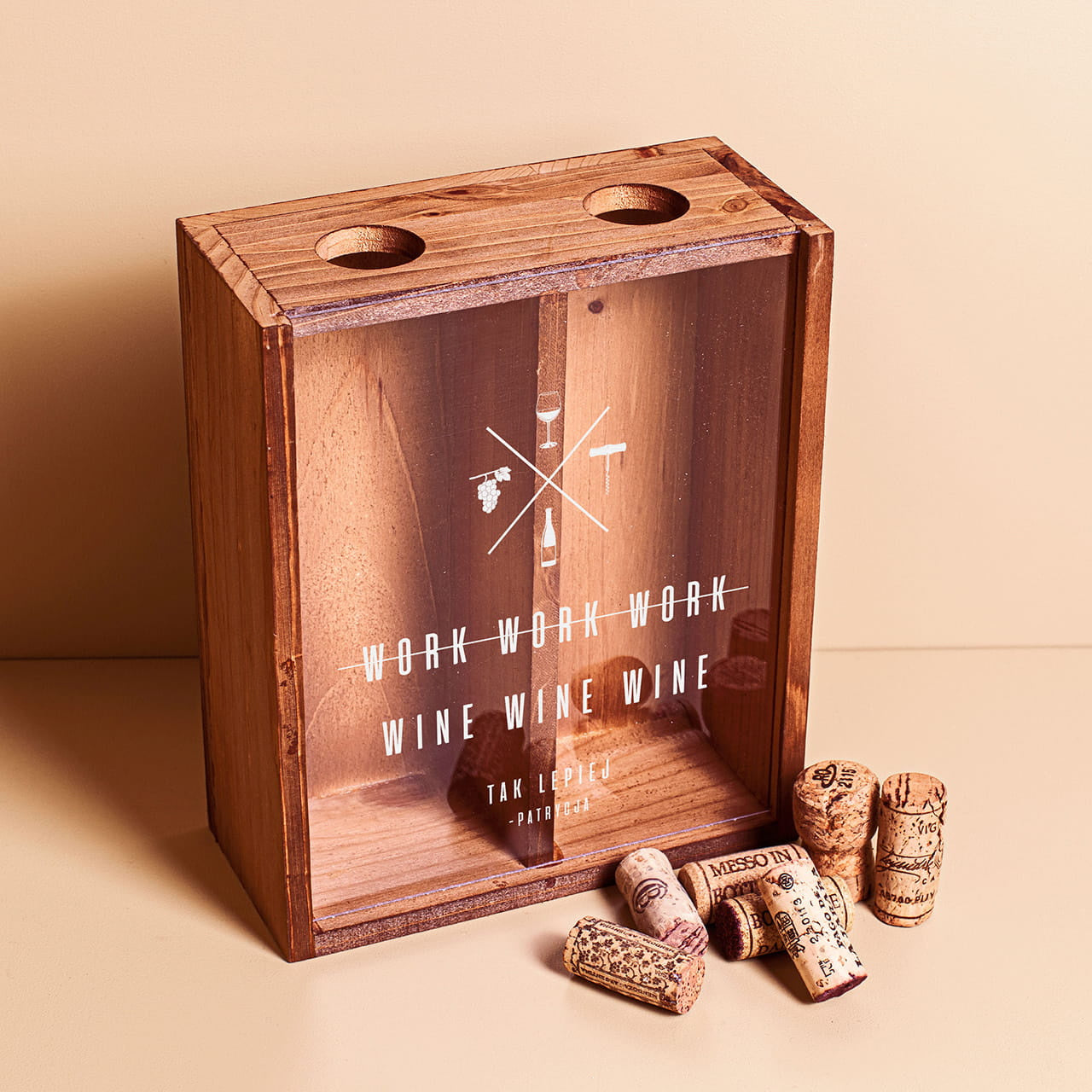 Skrzyneczka na korki od wina dla koleżanki prezent dla koleżanki skrzynka na korki od wina skrzynka personalizowana
