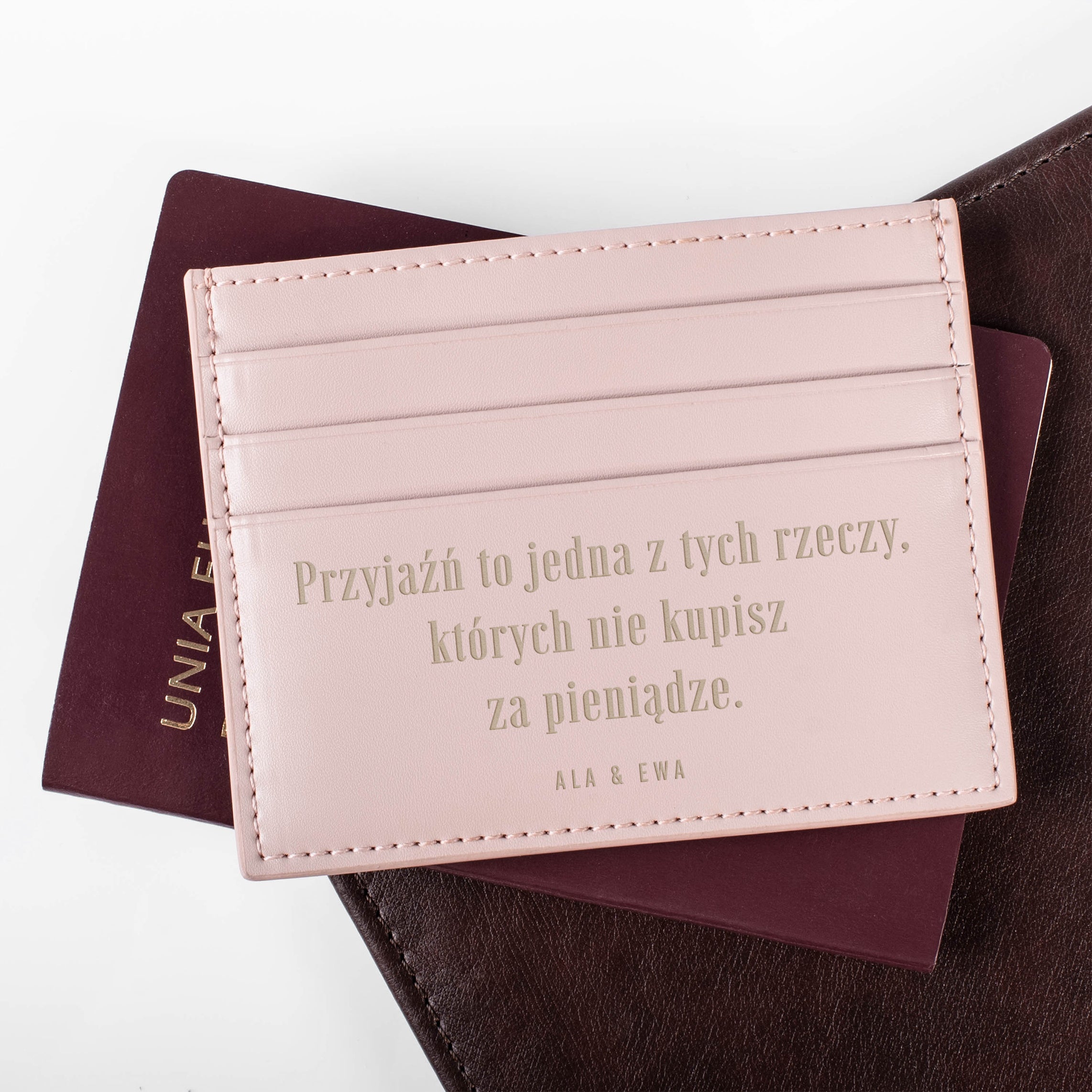 Etui na karty dla przyjaciółki