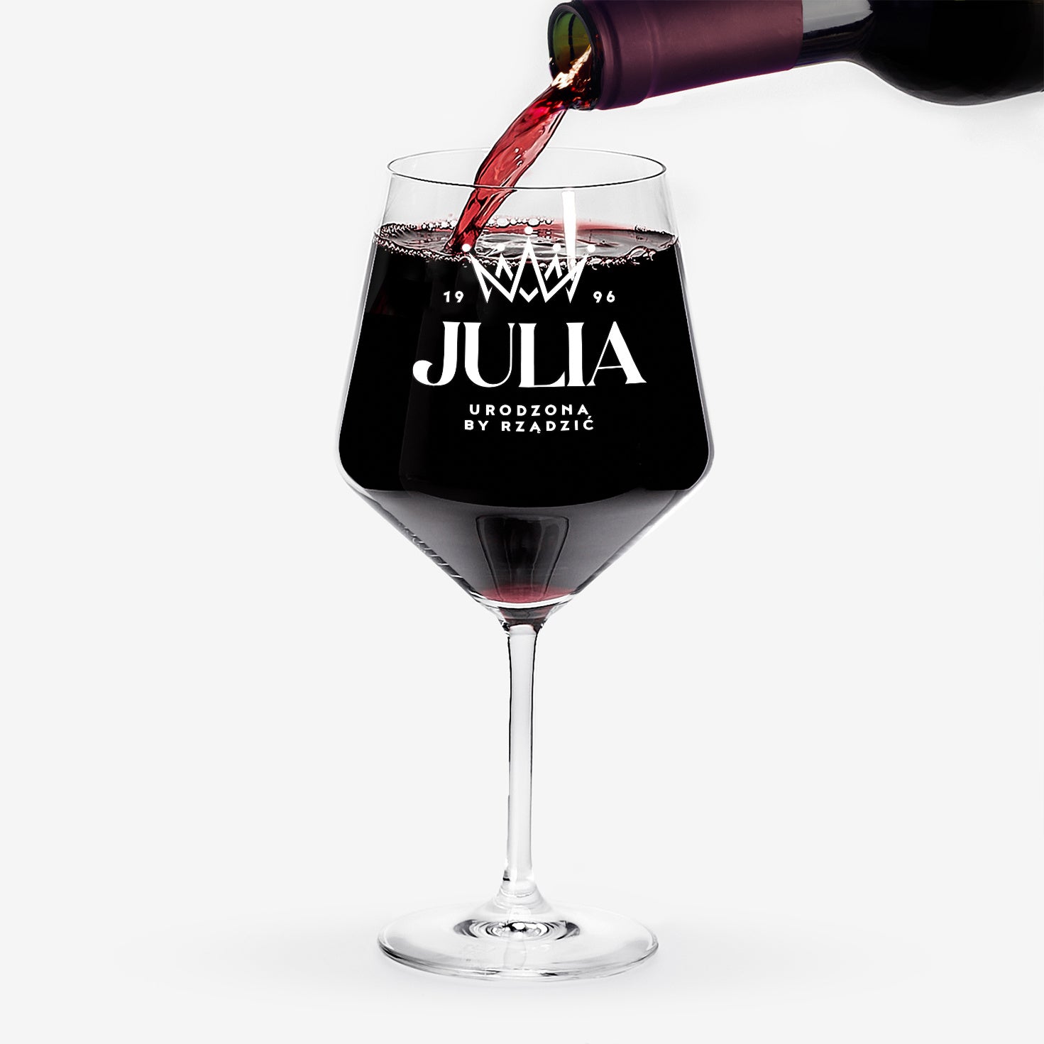 Personalizowany kieliszek do wina - prezent urodzinowy dla kobiety