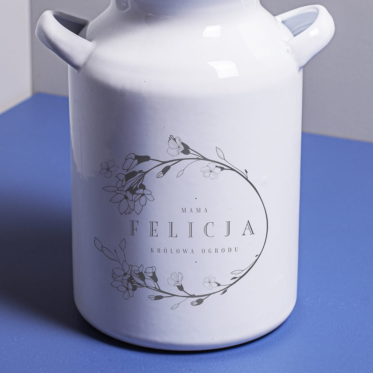 Emaliowany dzbanek dla mamy na urodziny prezent dla mamy na urodziny dzbanek w kwiaty dzbanek z imieniem
