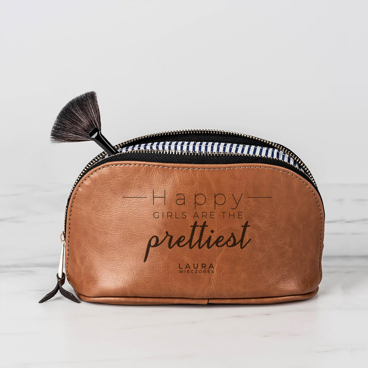 Damska kosmetyczka skórzana - Happy - prezent dla koleżanki personalizowana kosmetyczka kosmetyczka damska