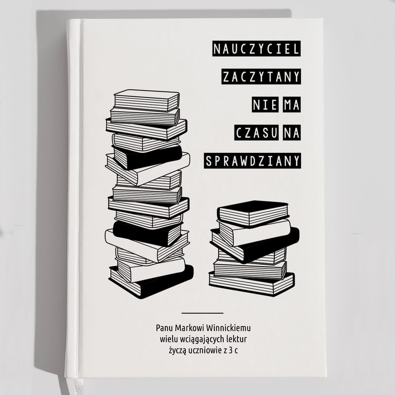 Biały planner książkowy - prezent dla nauczycielki polskiego