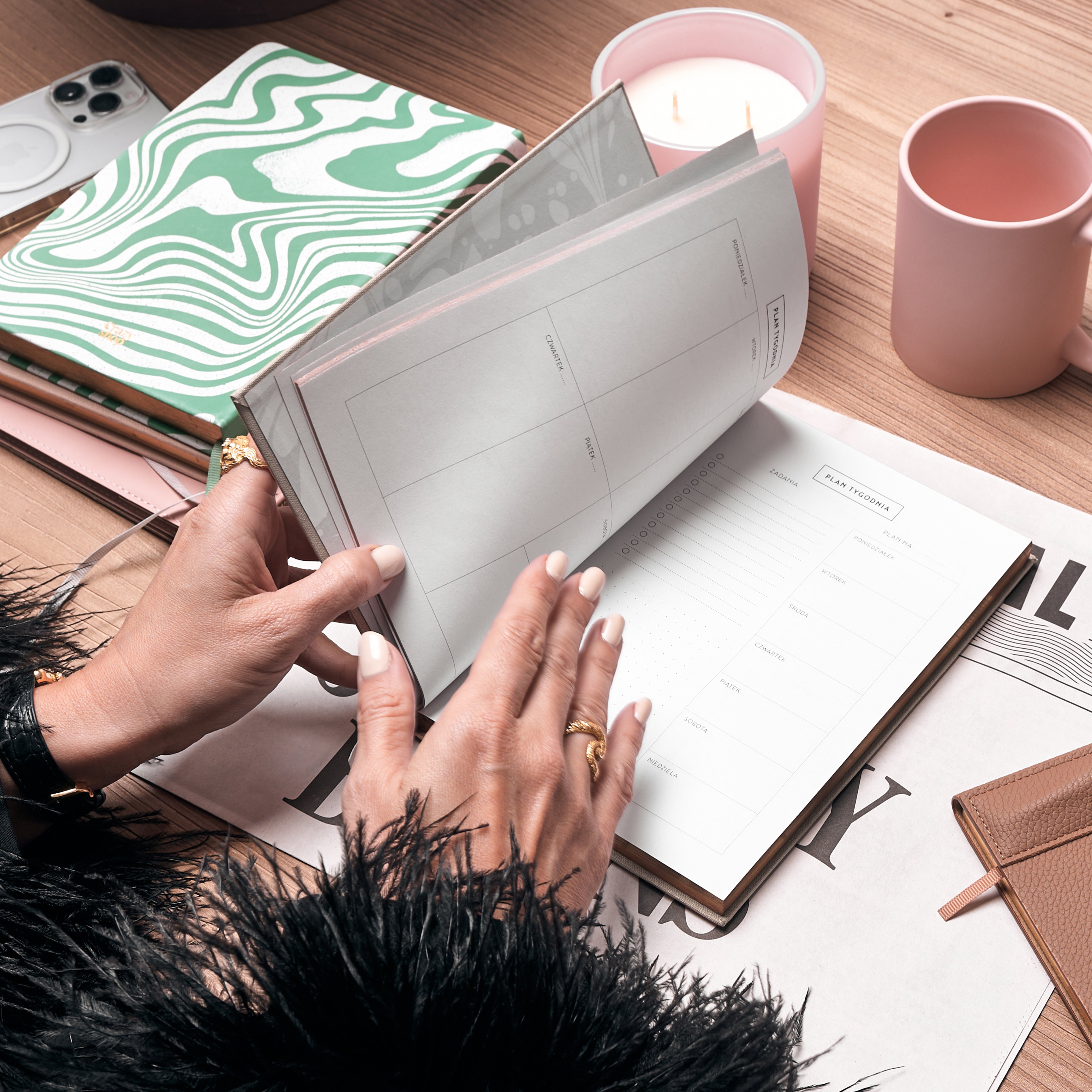 Planner książkowy dla prawnika - personalizowany prezent dla prawnika