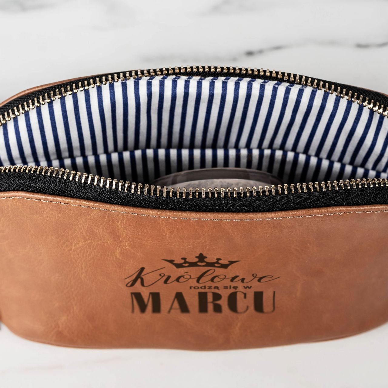 Kosmetyczka skórzana - Królowa - prezent dla przyjaciółki na urodziny prezent na urodziny dla przyjaciółki