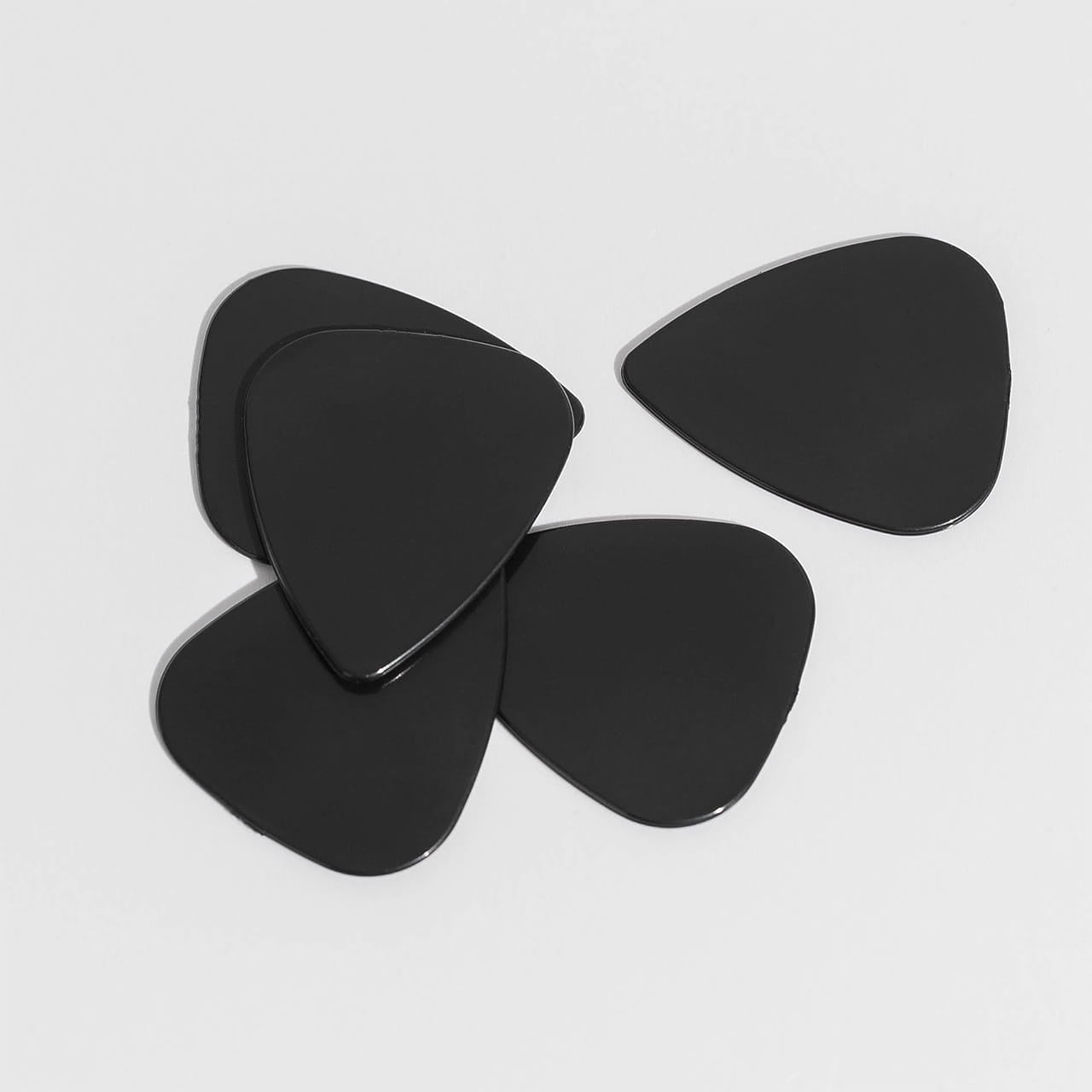 Piórka do gitary w pudełku z inicjałami - upominek dla muzyka kostki do gitary prezent dla gitarzysty