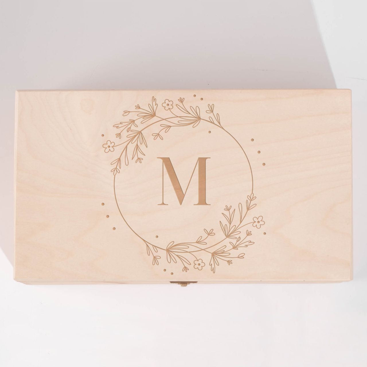 Personalizowana skrzynka z narzędziami do ogrodu- monogram 